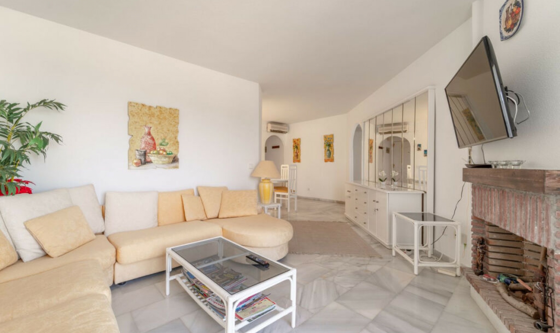 Resale - Apartment -
Calahonda