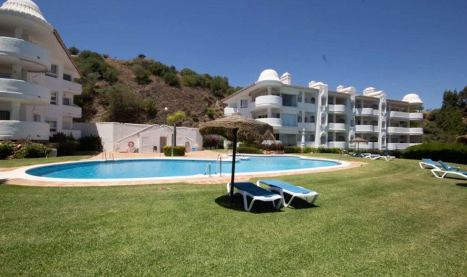 Resale - Apartment -
Calahonda