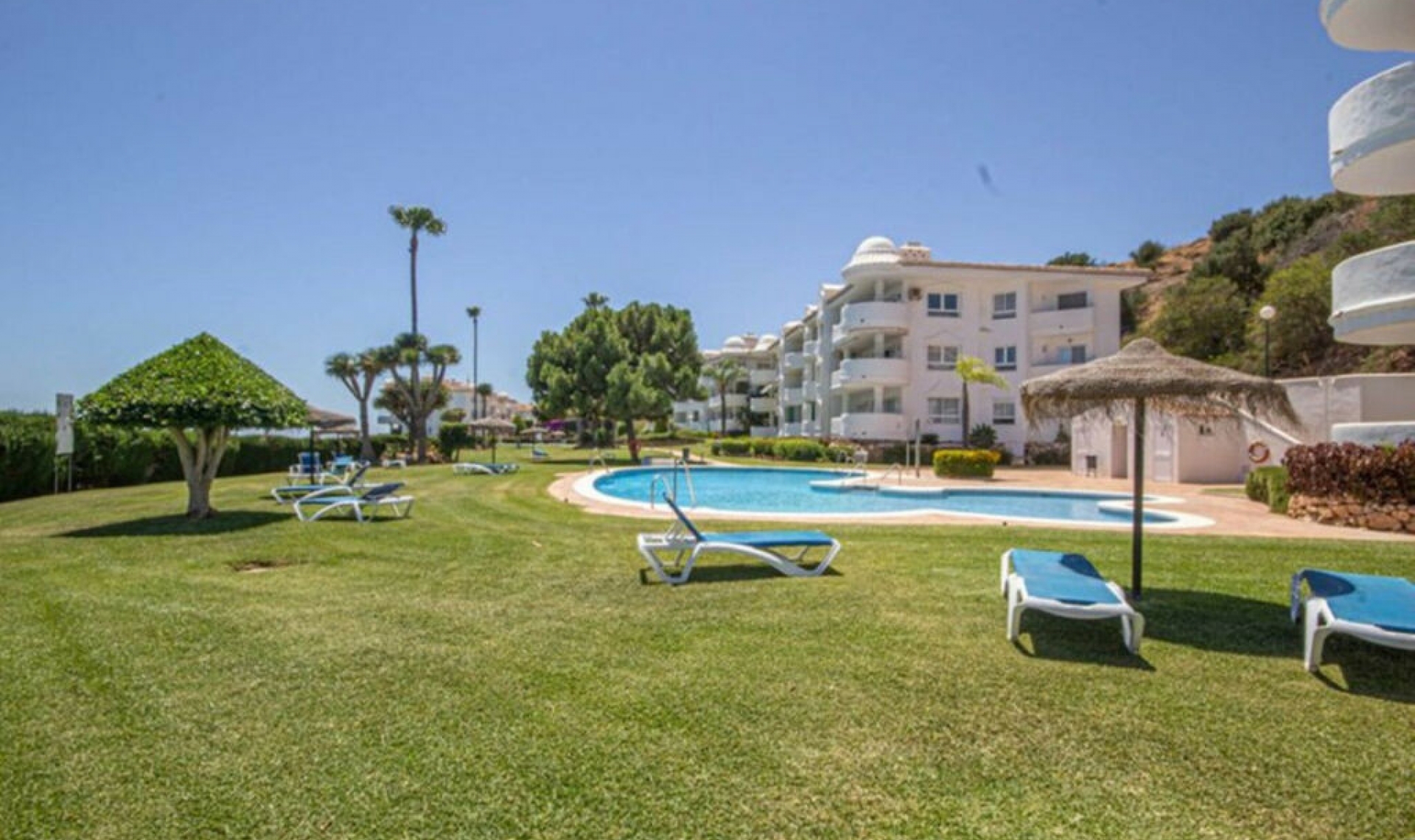 Resale - Apartment -
Calahonda