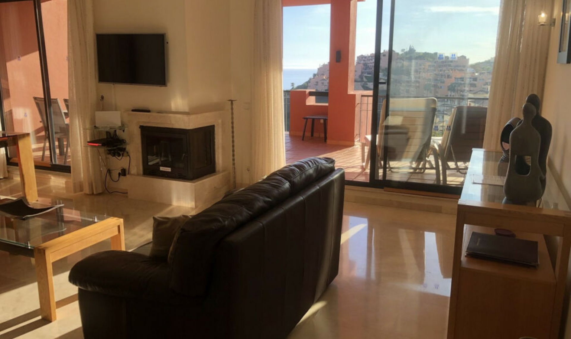 Resale - Apartment -
Calahonda