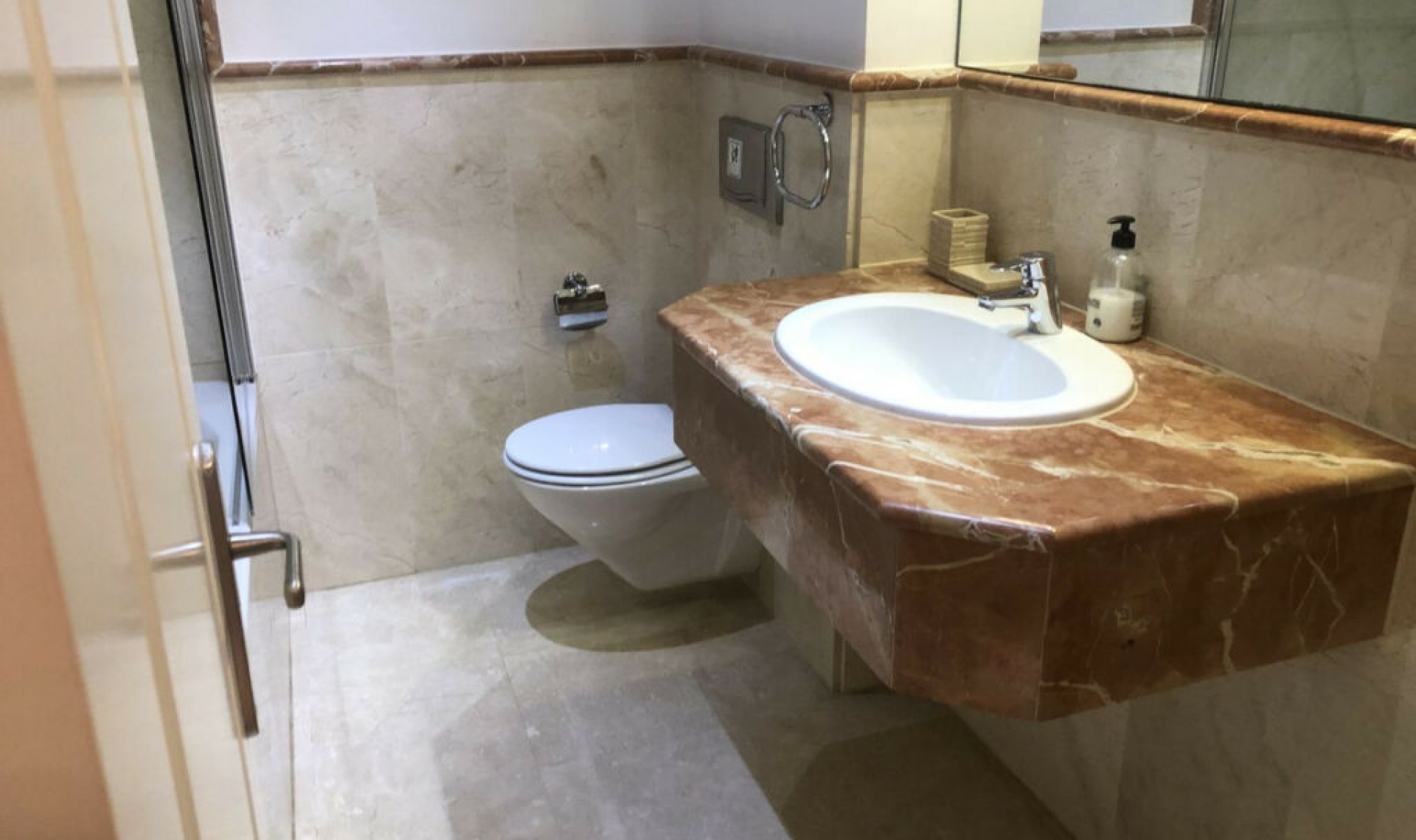Resale - Apartment -
Calahonda