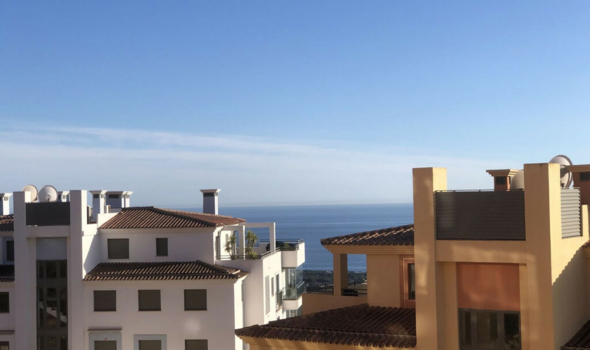 Resale - Apartment -
Calahonda