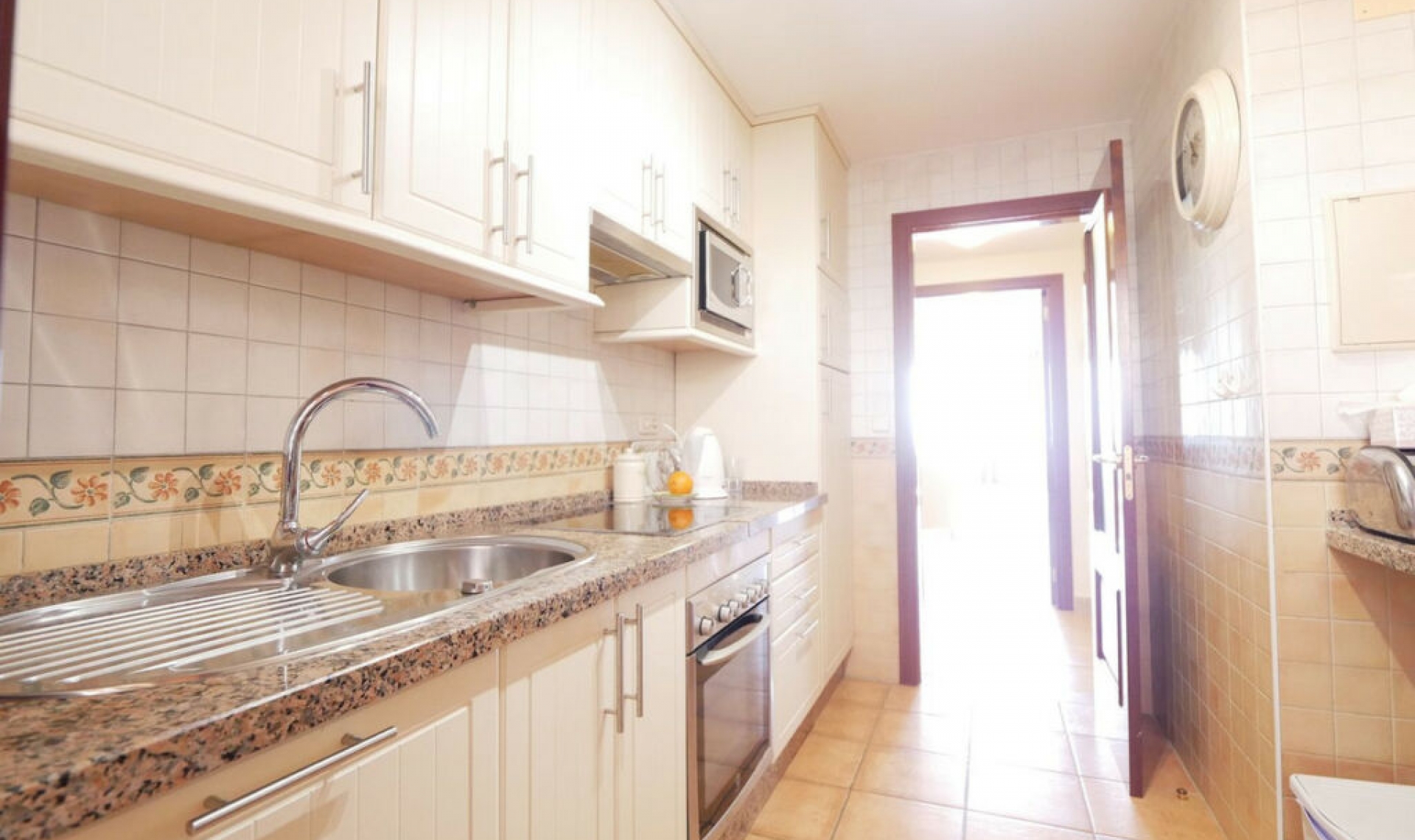 Resale - Apartment -
Calahonda