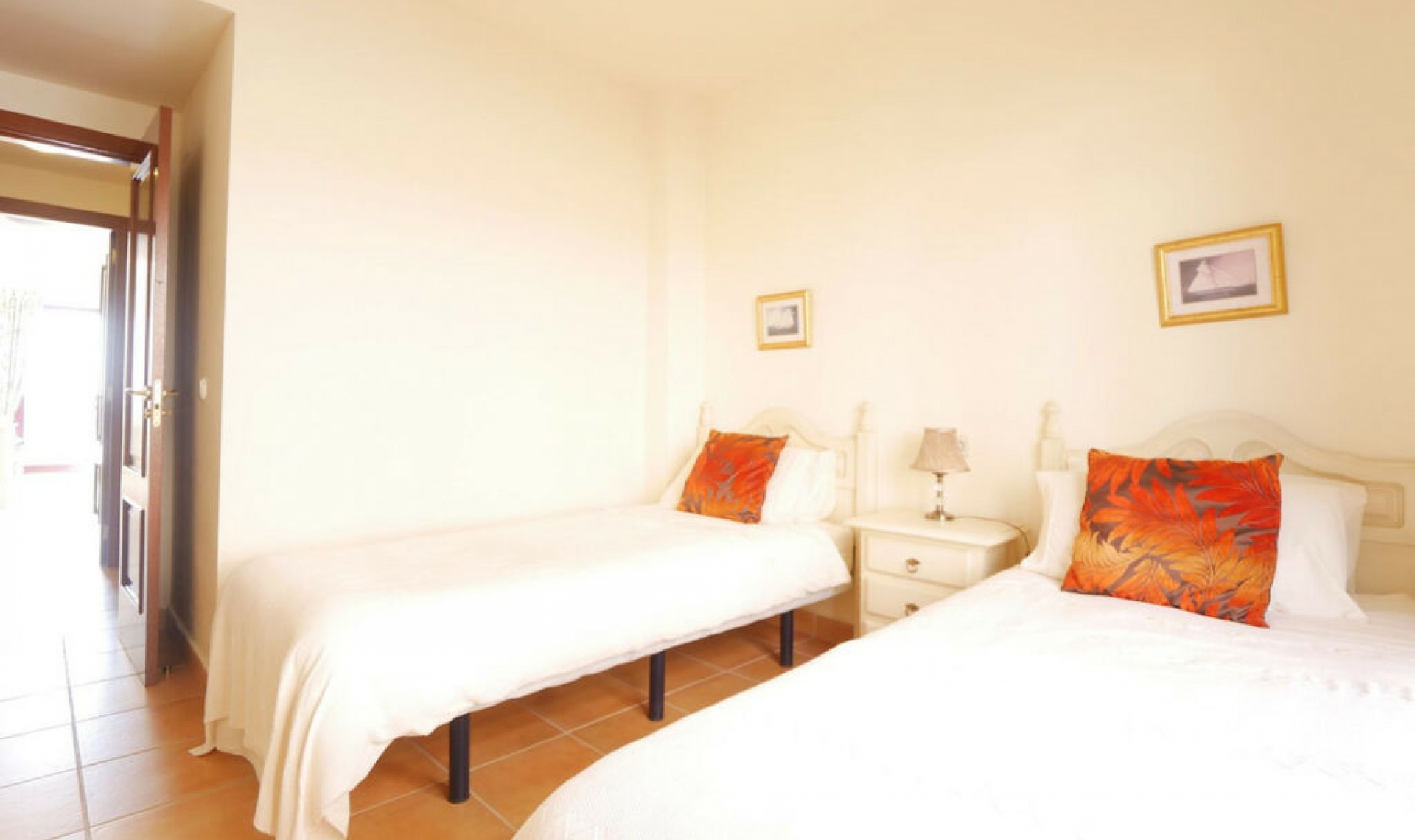 Resale - Apartment -
Calahonda