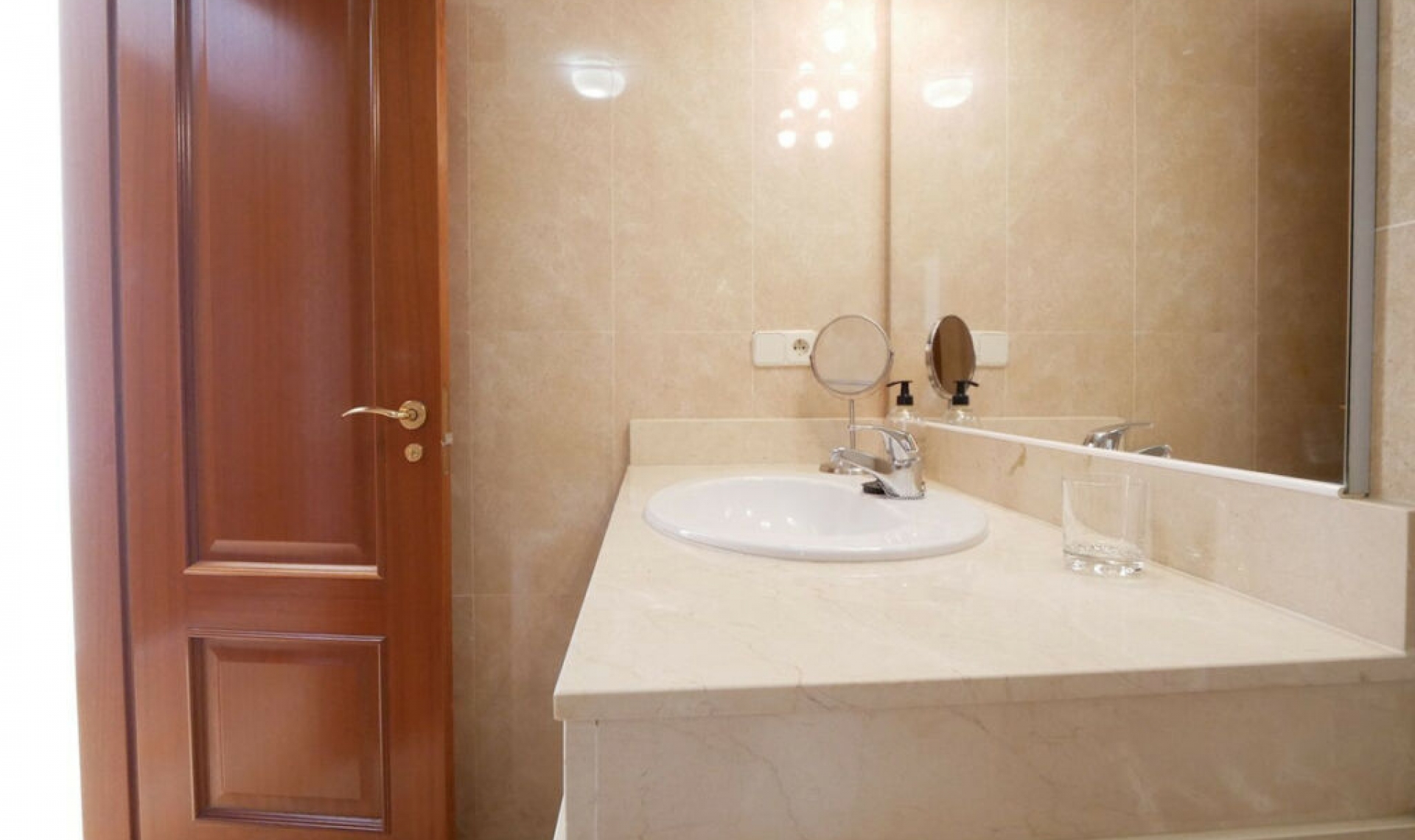 Resale - Apartment -
Calahonda