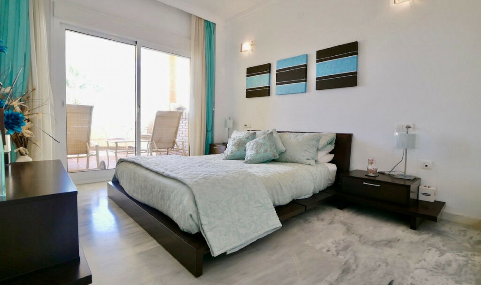 Resale - Apartment -
Calahonda