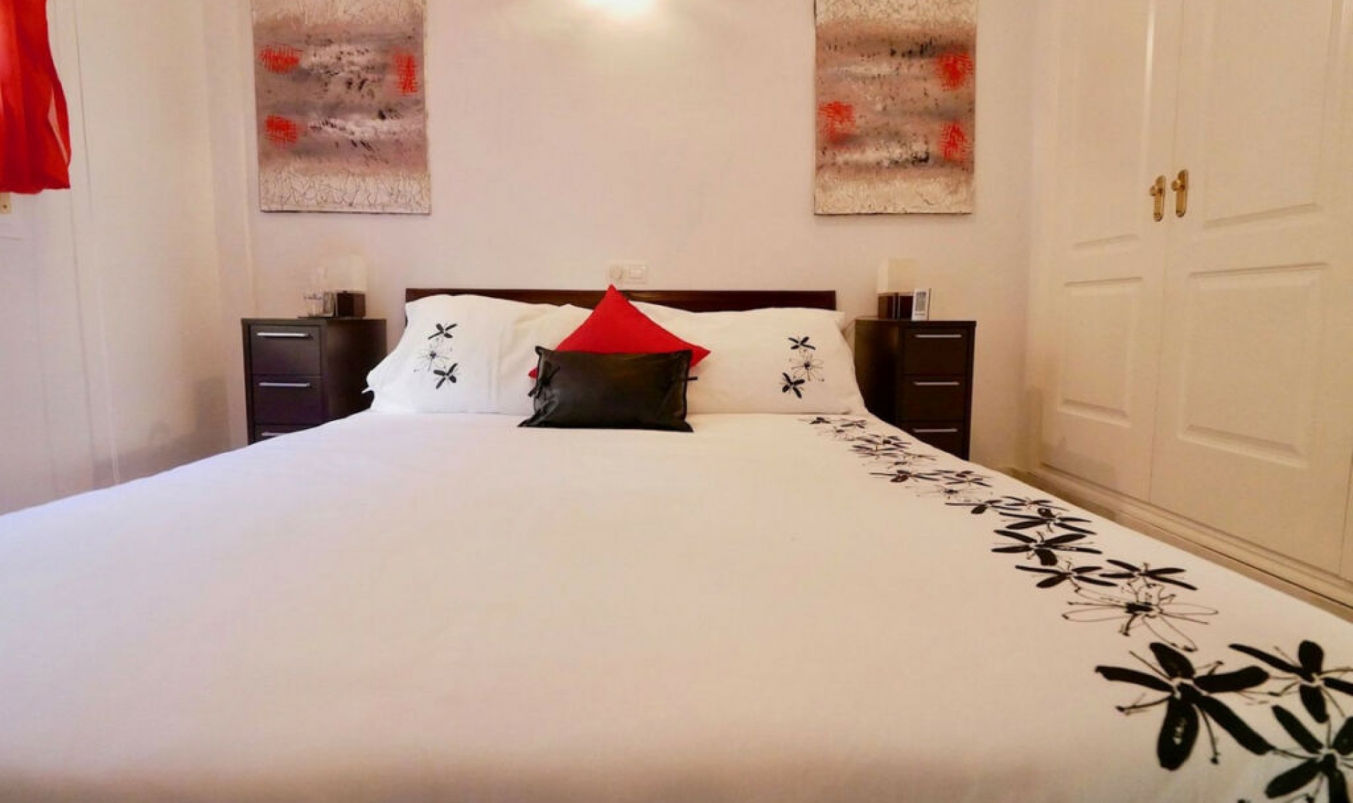 Resale - Apartment -
Calahonda