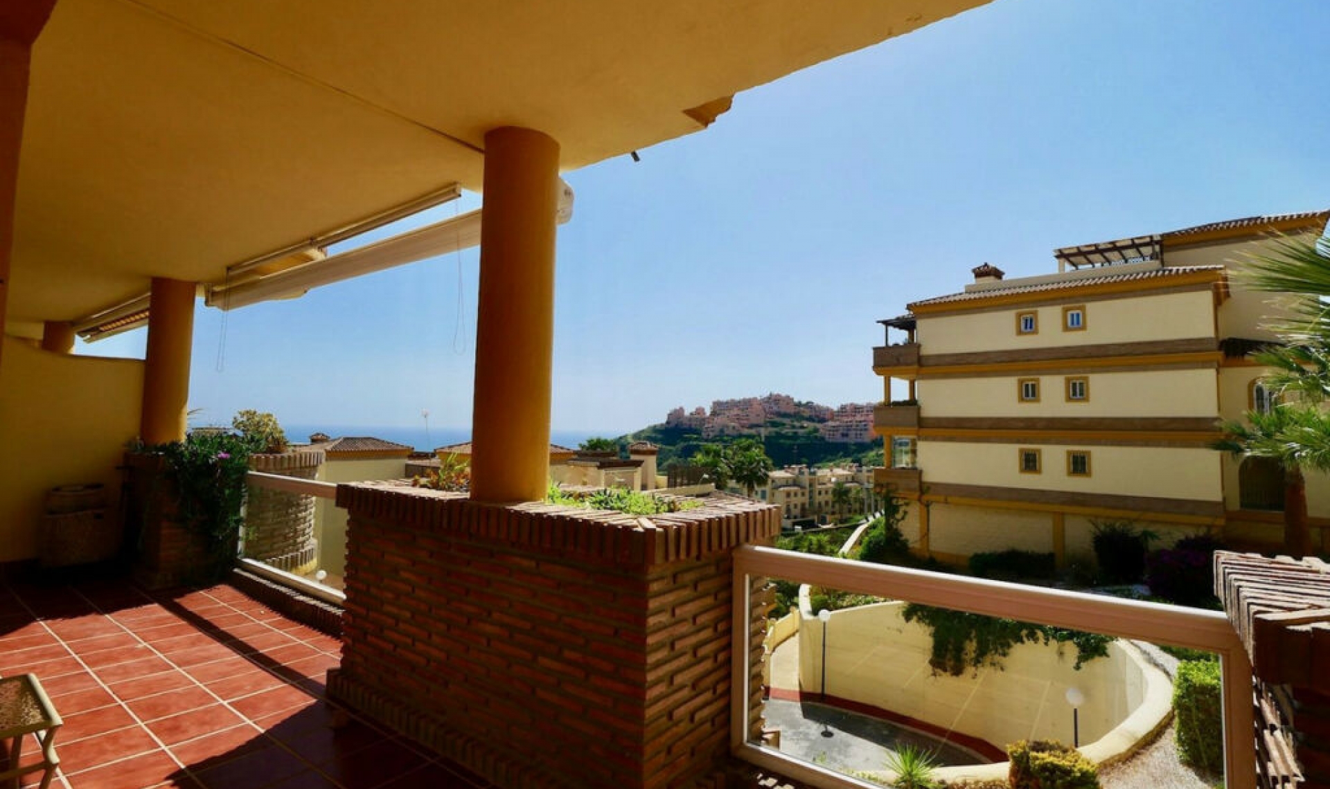 Resale - Apartment -
Calahonda