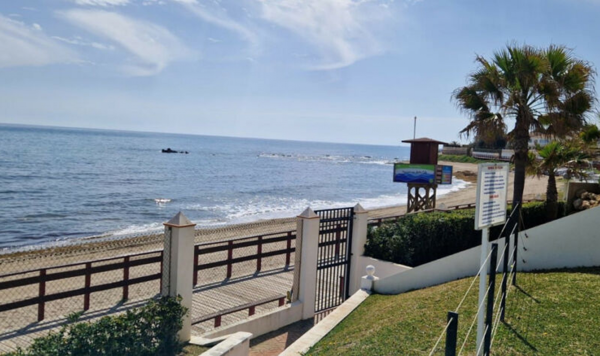 Resale - Apartment -
Calahonda