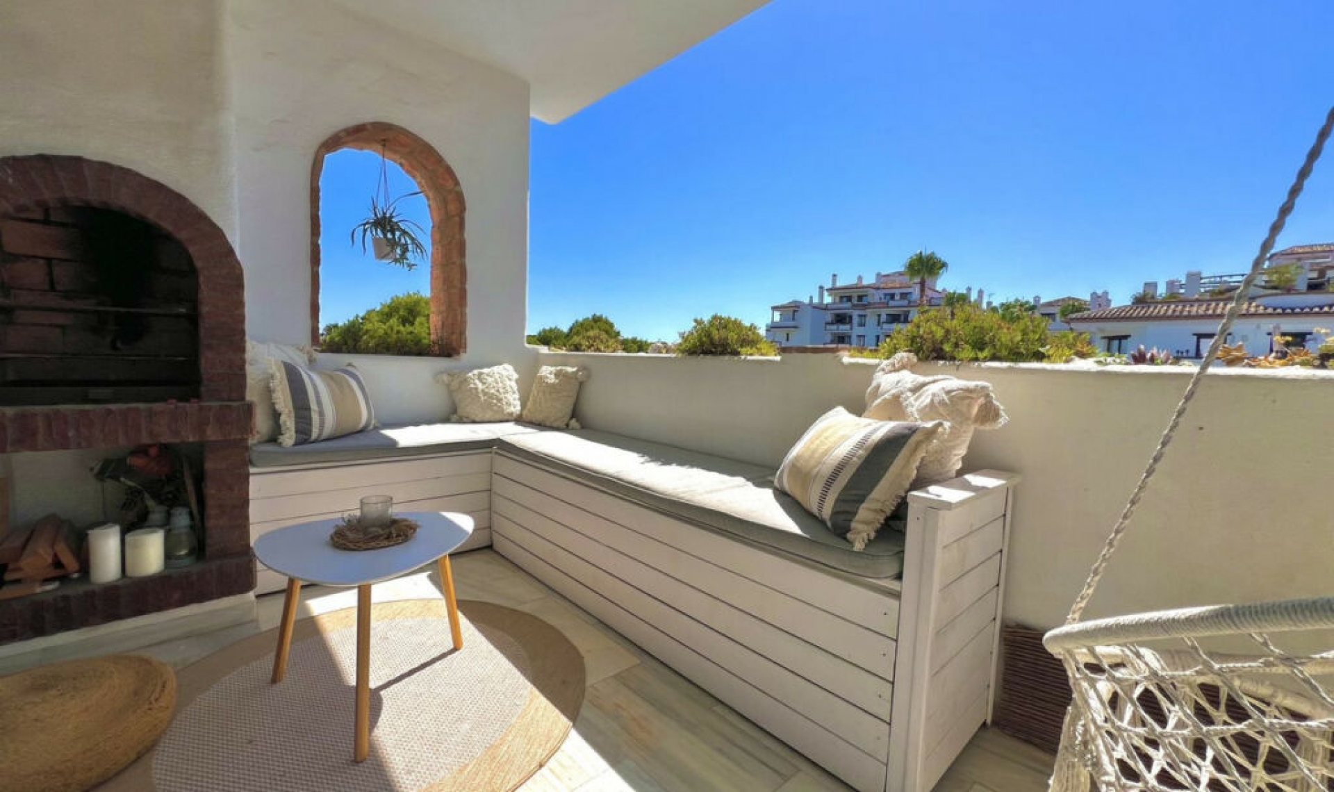 Resale - Apartment -
Calahonda