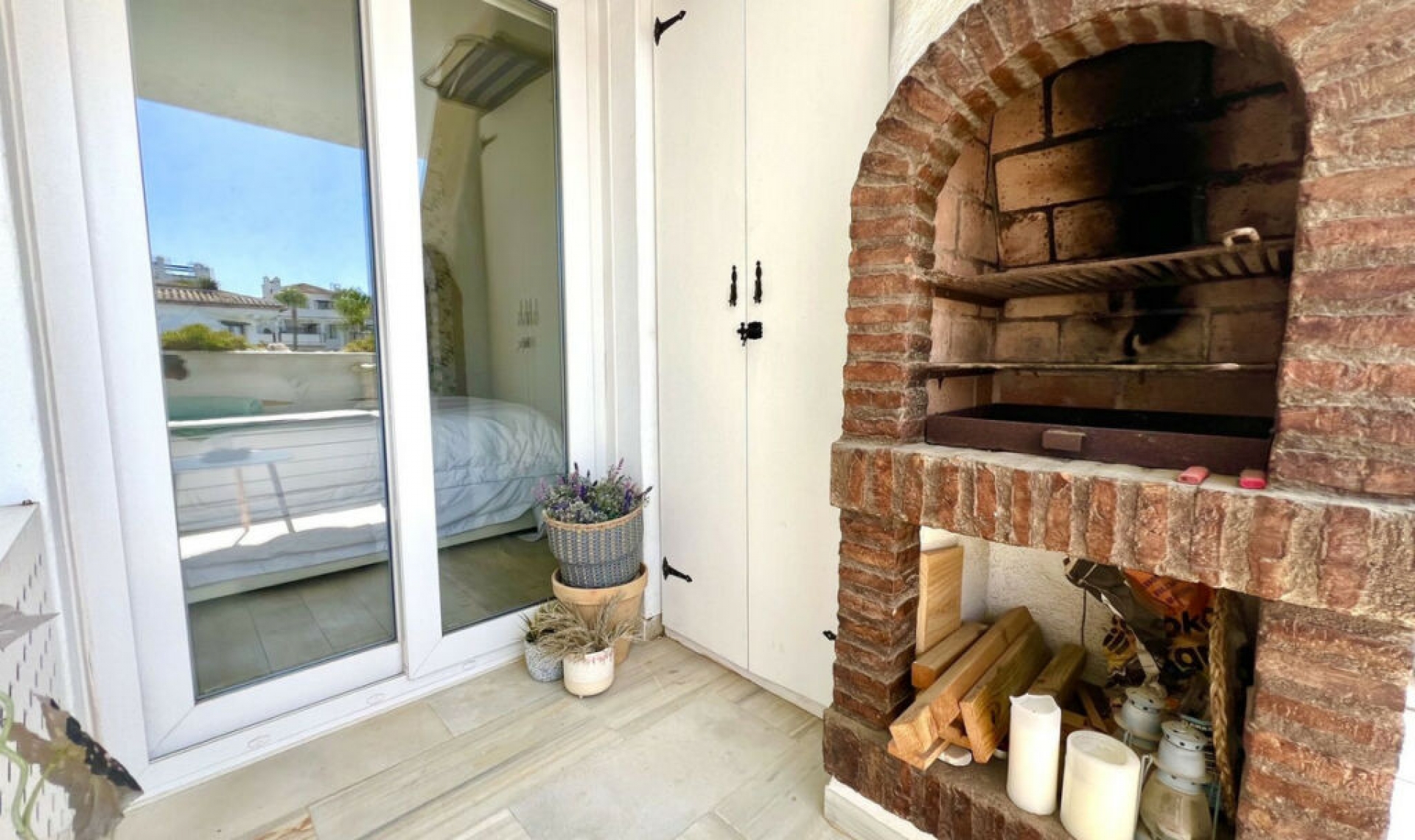 Resale - Apartment -
Calahonda