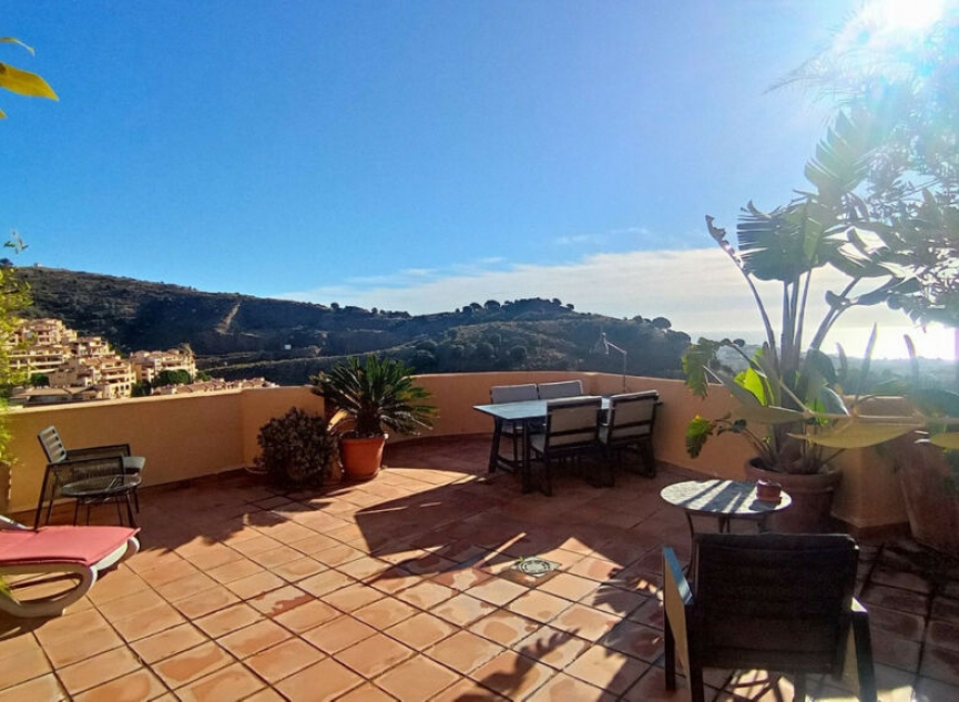 Resale - Apartment -
Calahonda