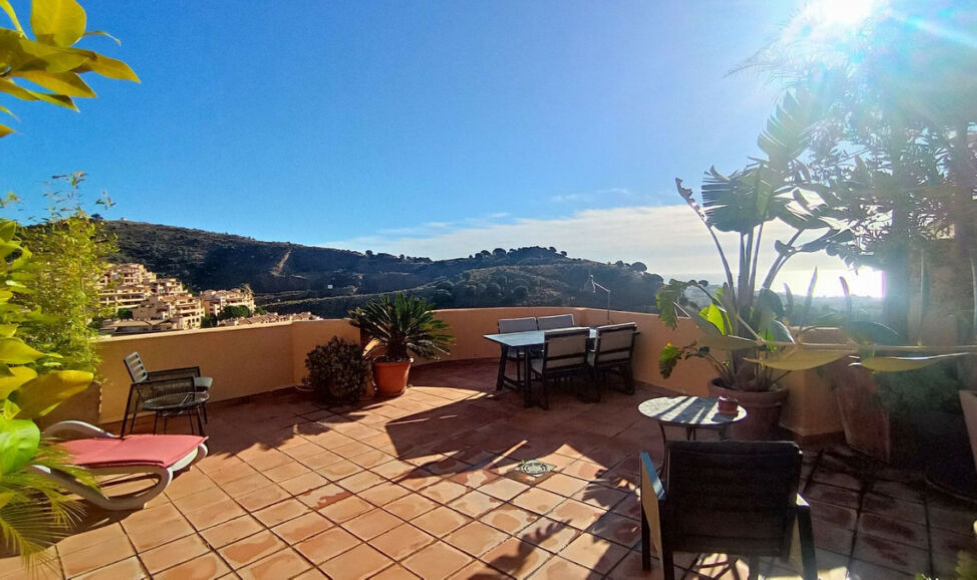 Resale - Apartment -
Calahonda