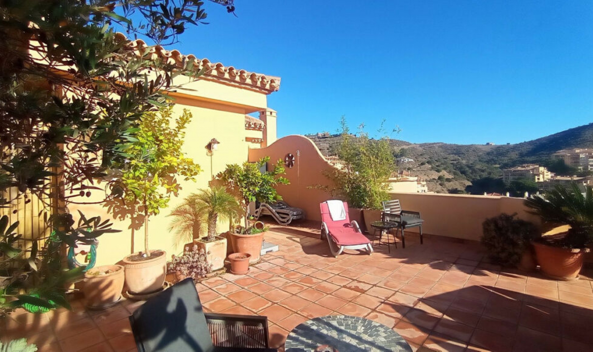 Resale - Apartment -
Calahonda