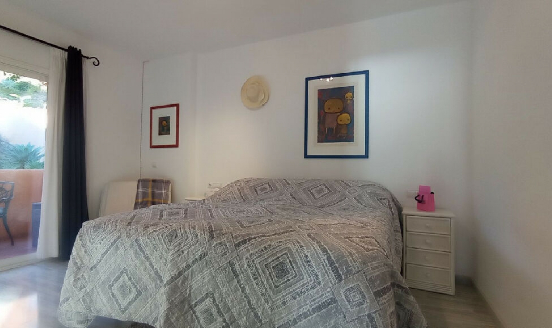 Resale - Apartment -
Calahonda