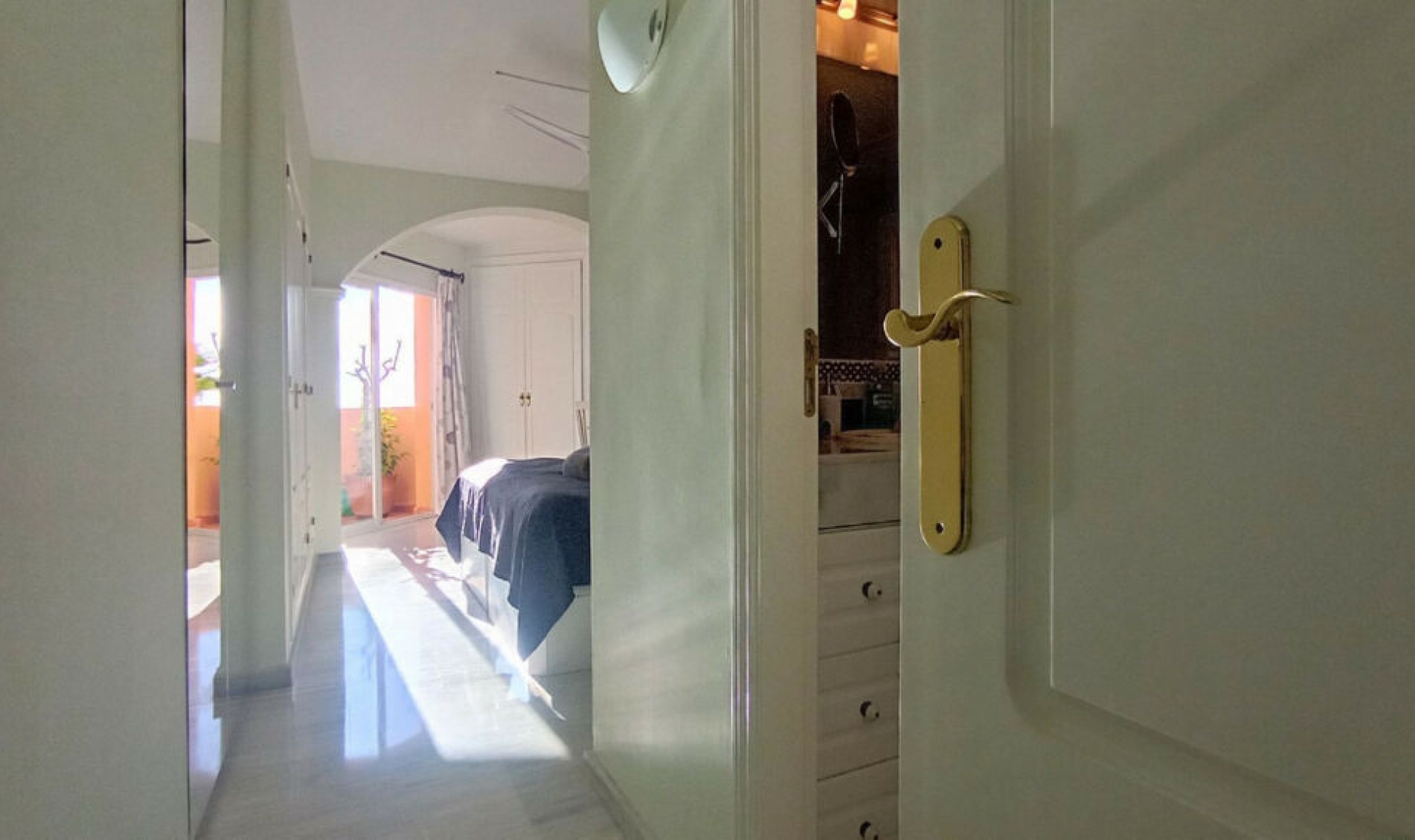 Resale - Apartment -
Calahonda