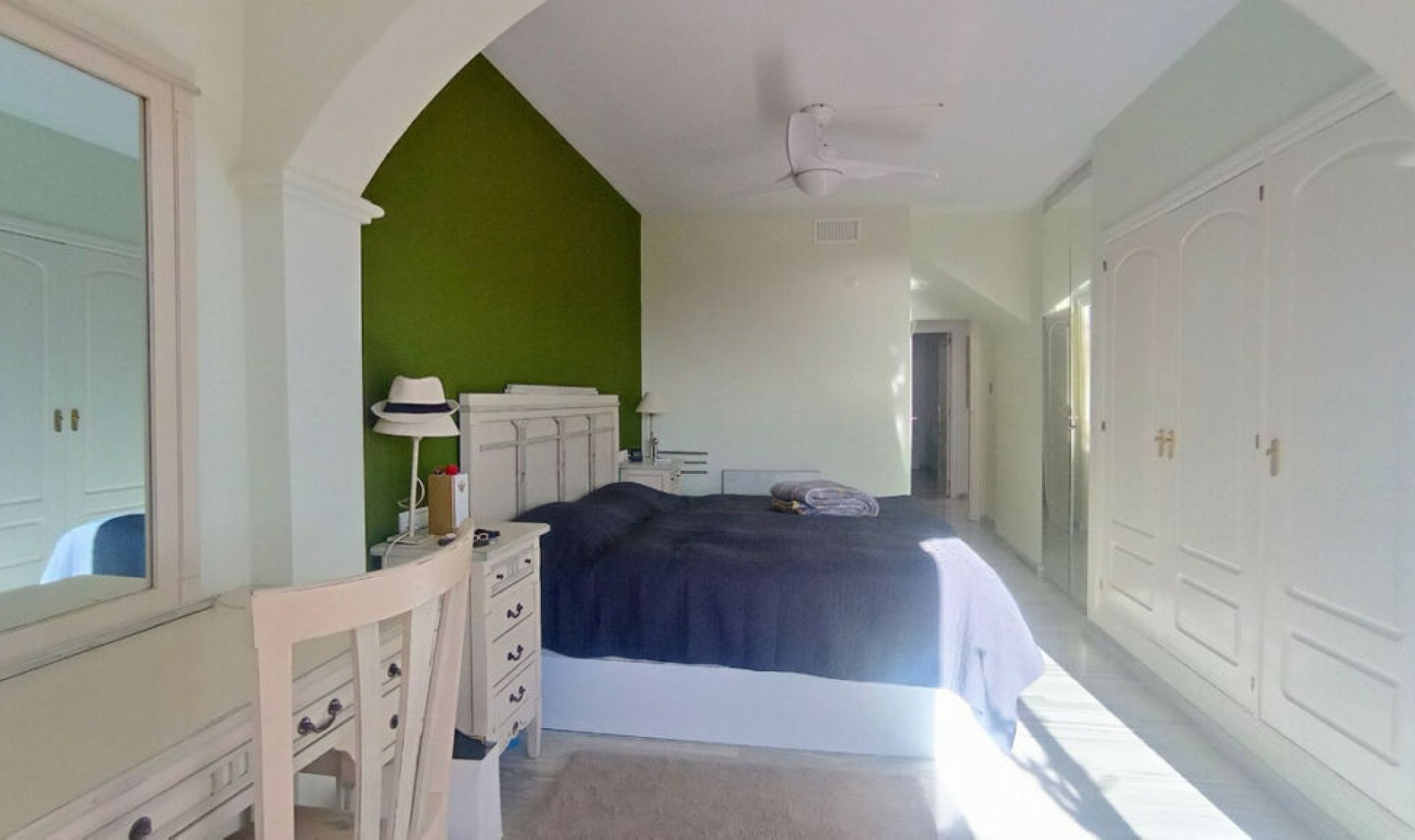 Resale - Apartment -
Calahonda