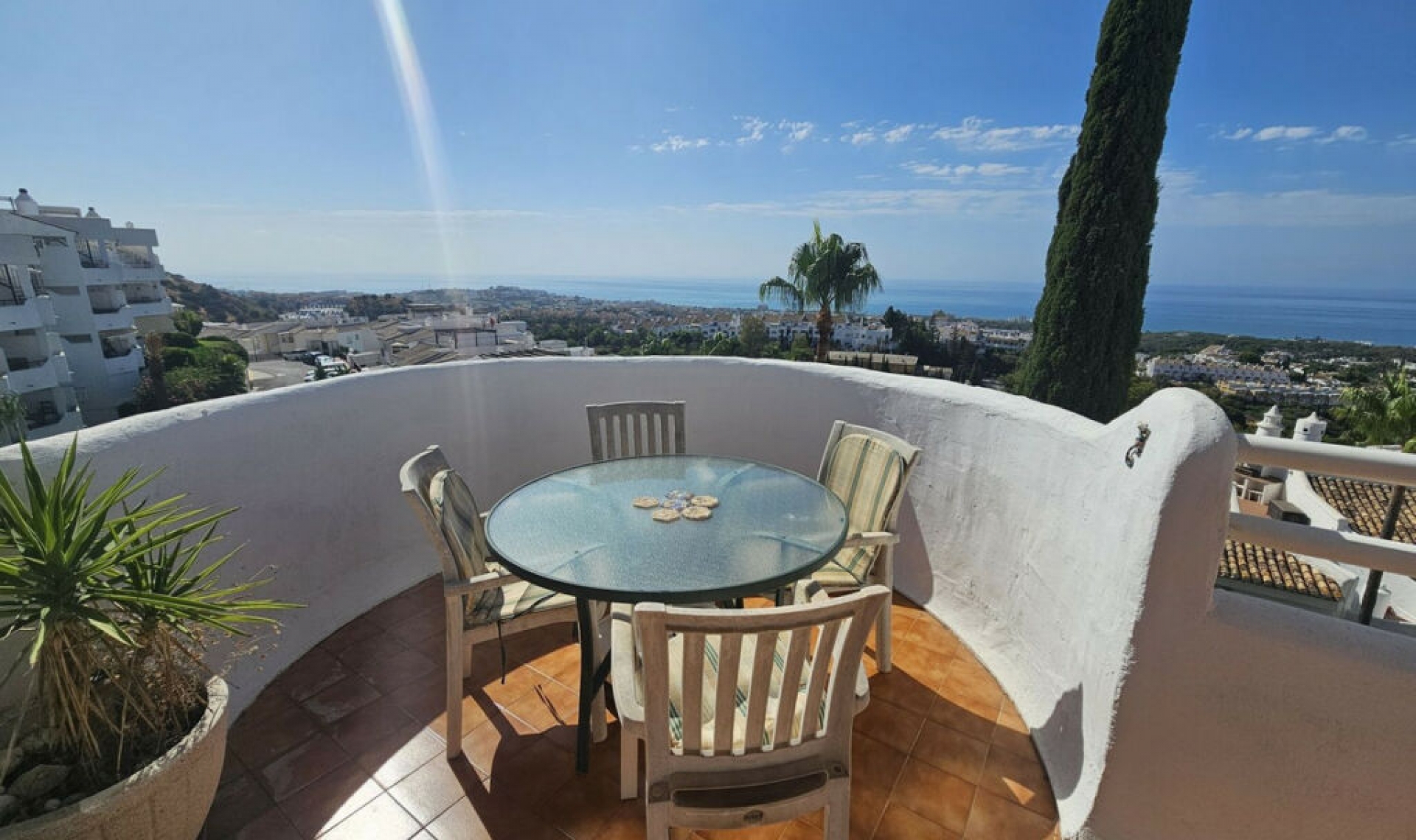 Resale - Apartment -
Calahonda