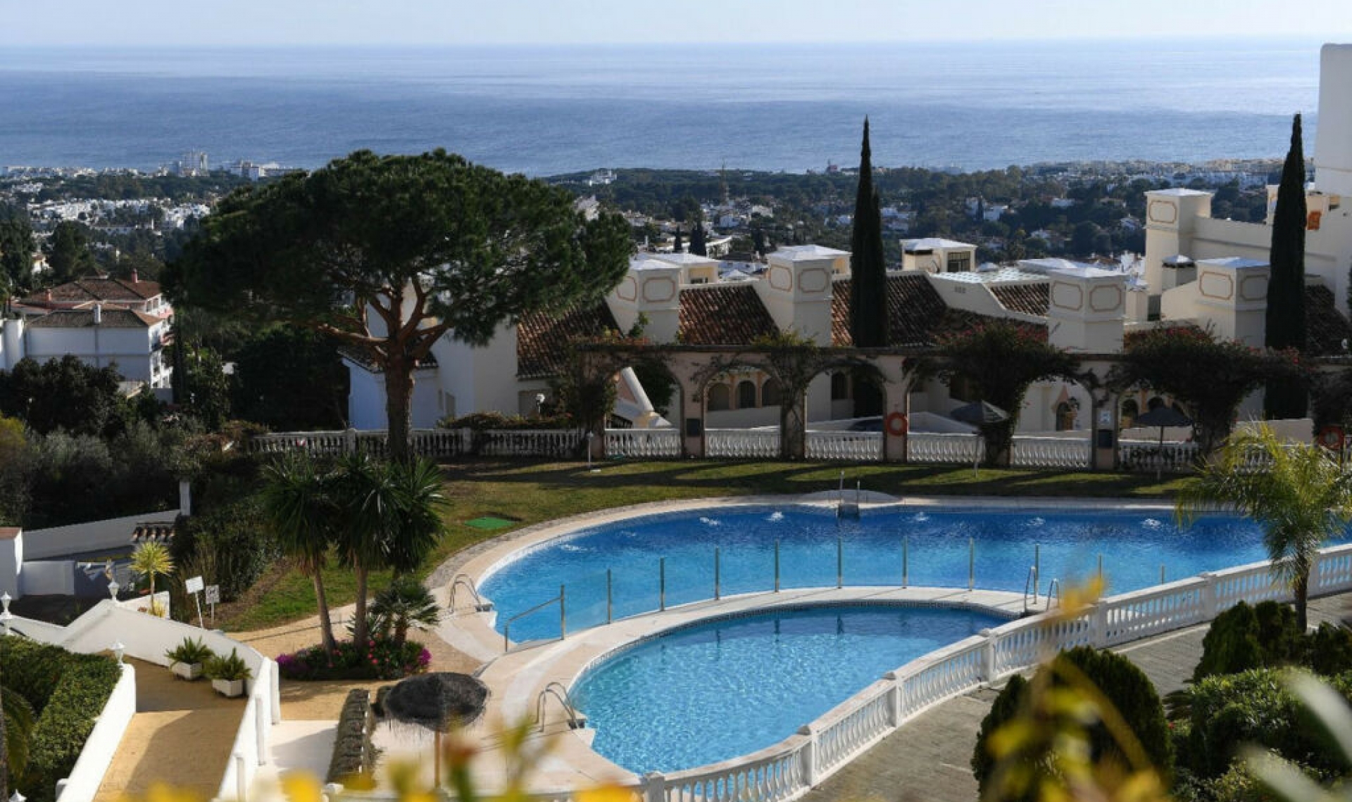 Resale - Apartment -
Calahonda