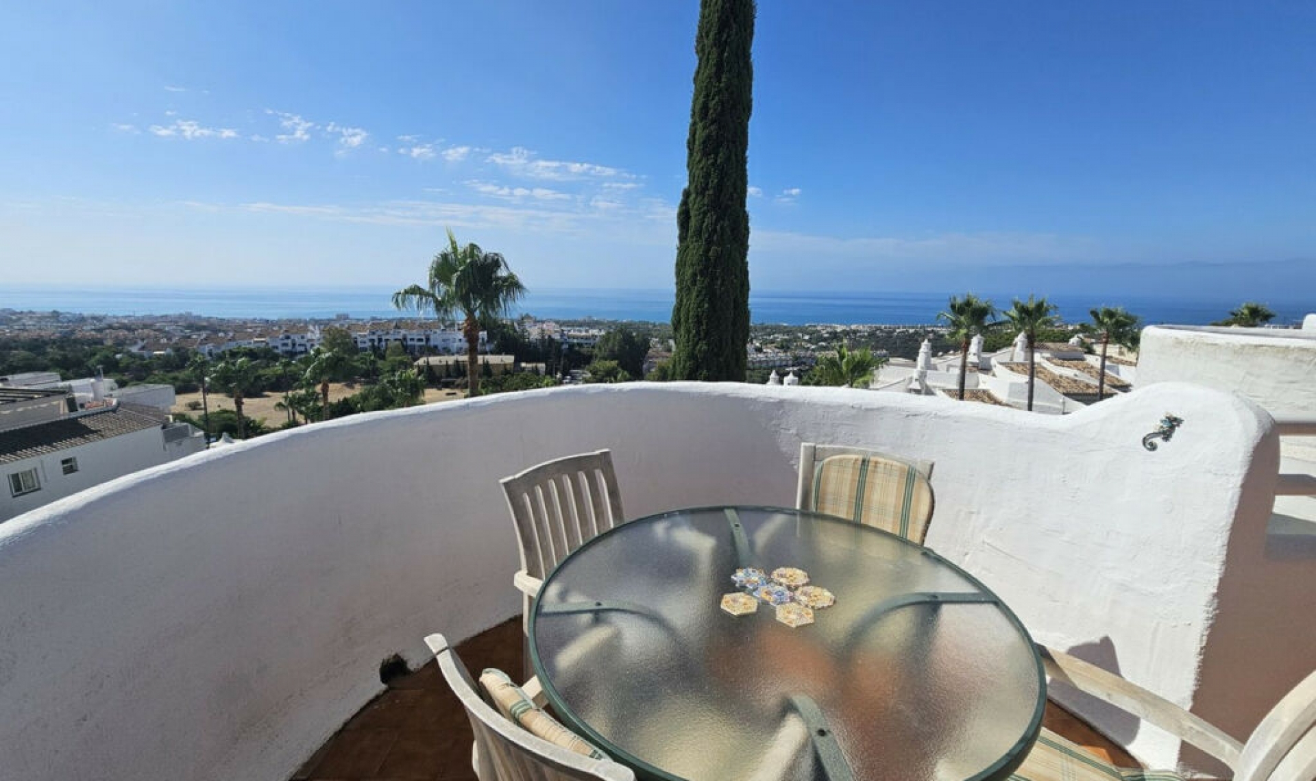 Resale - Apartment -
Calahonda