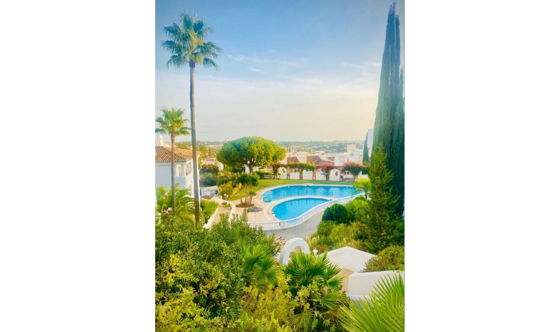 Resale - Apartment -
Calahonda
