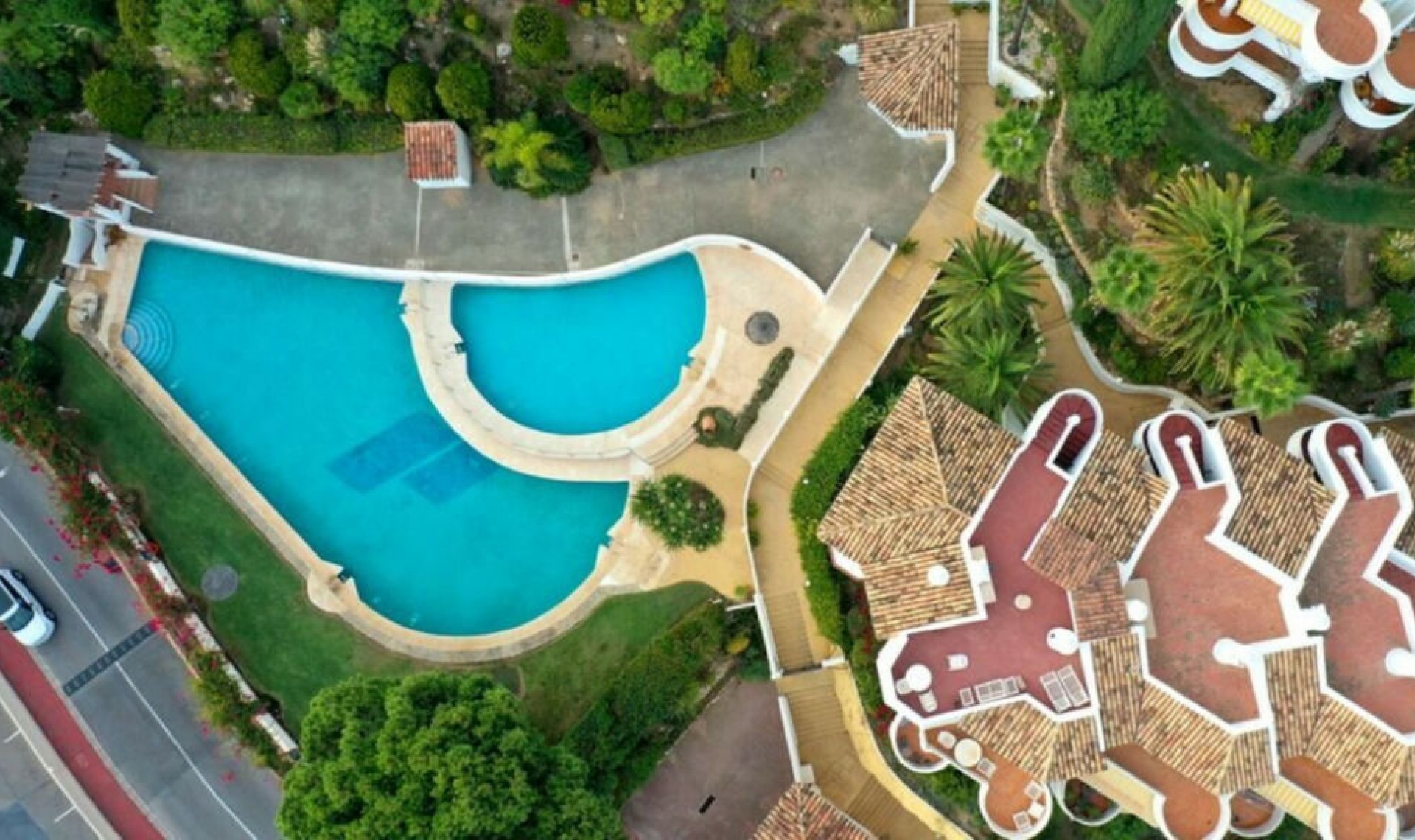 Resale - Apartment -
Calahonda