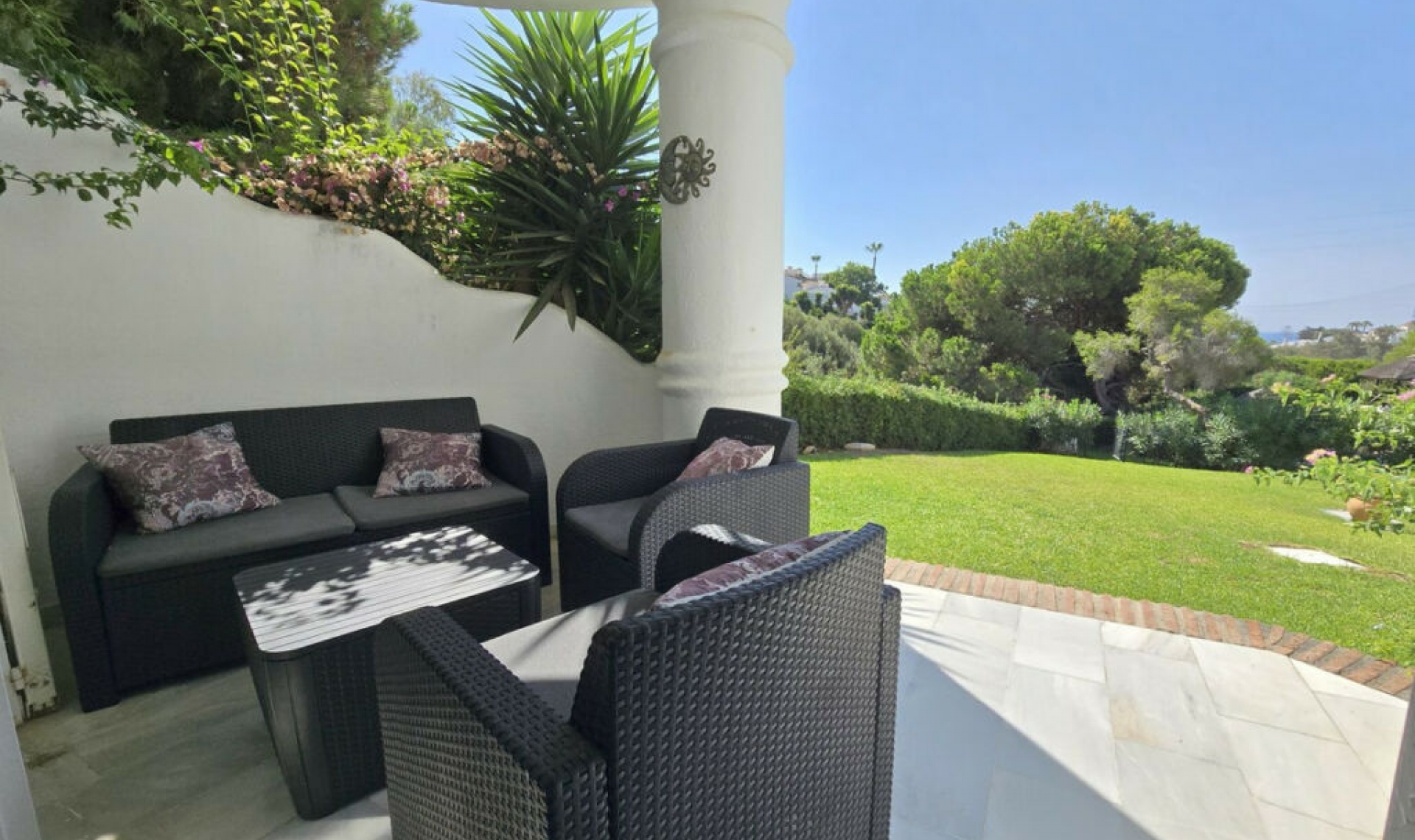 Resale - Apartment -
Calahonda