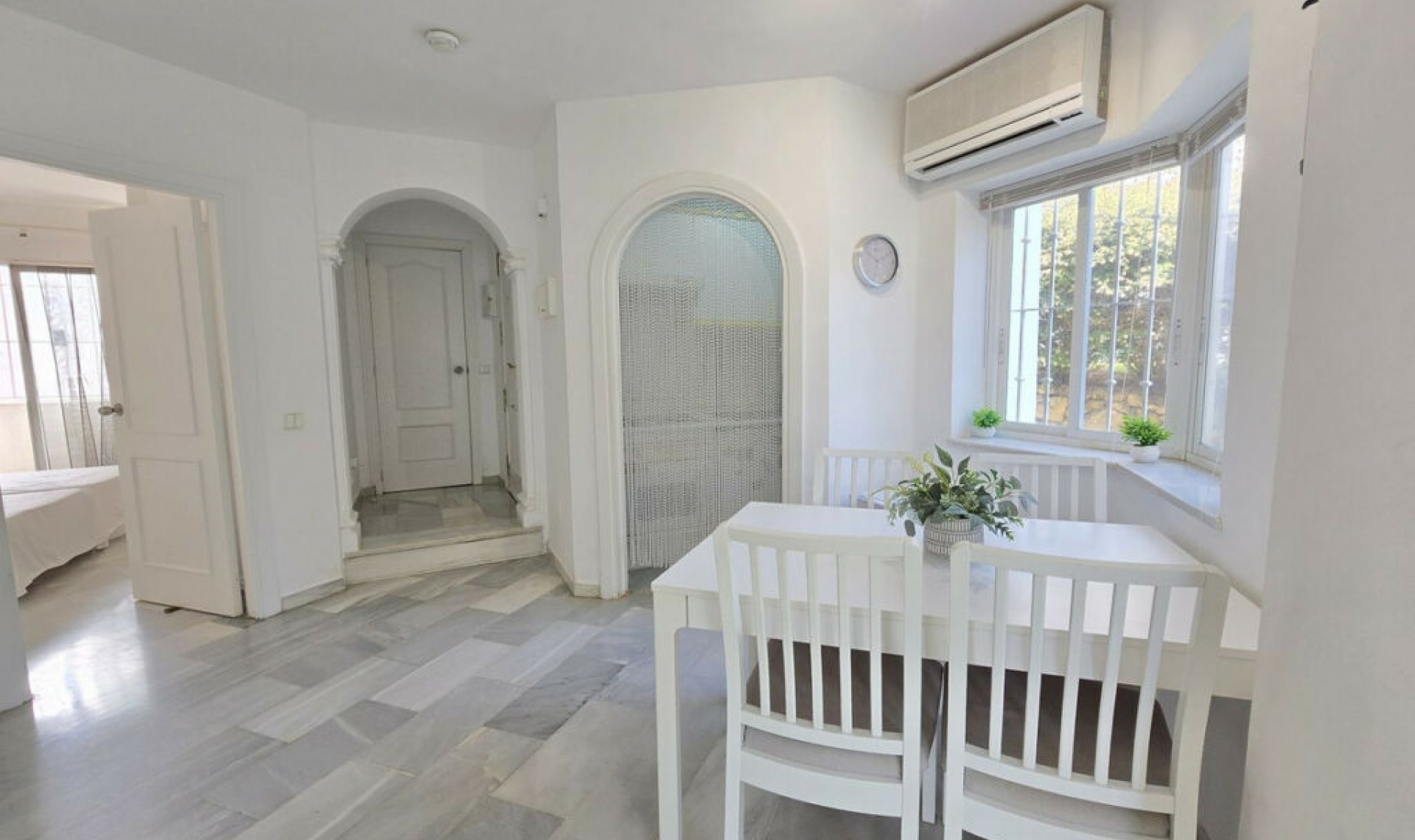 Resale - Apartment -
Calahonda