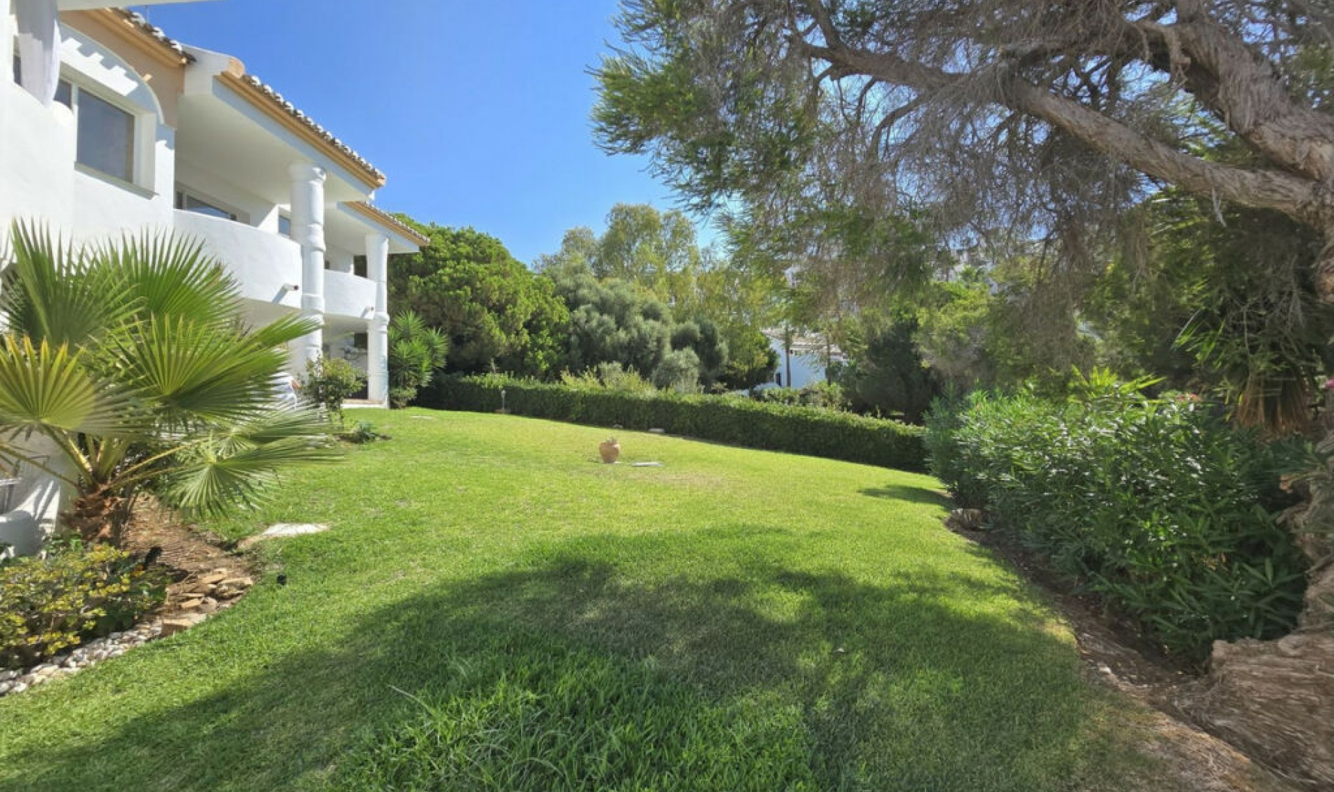 Resale - Apartment -
Calahonda