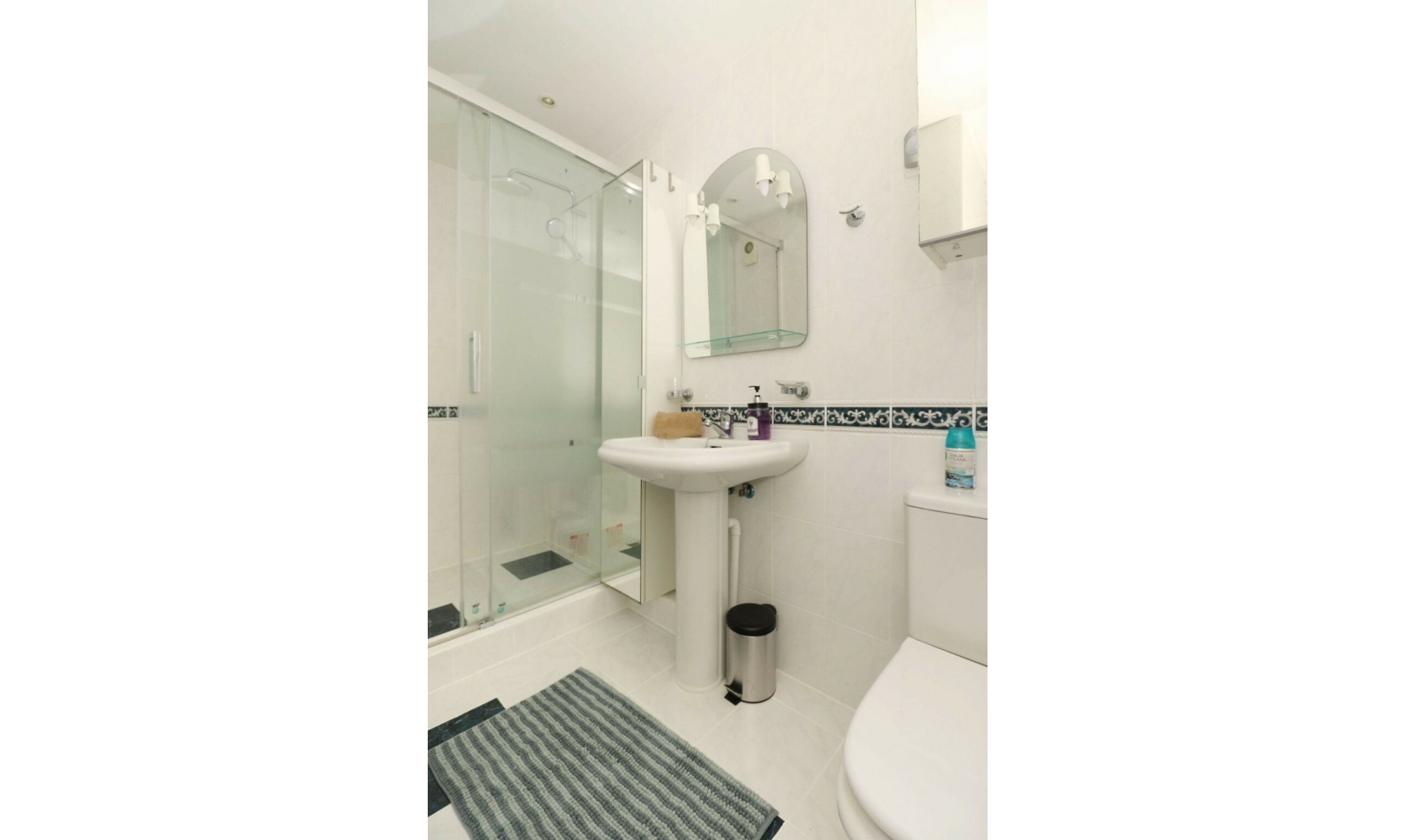 Resale - Apartment -
Calahonda