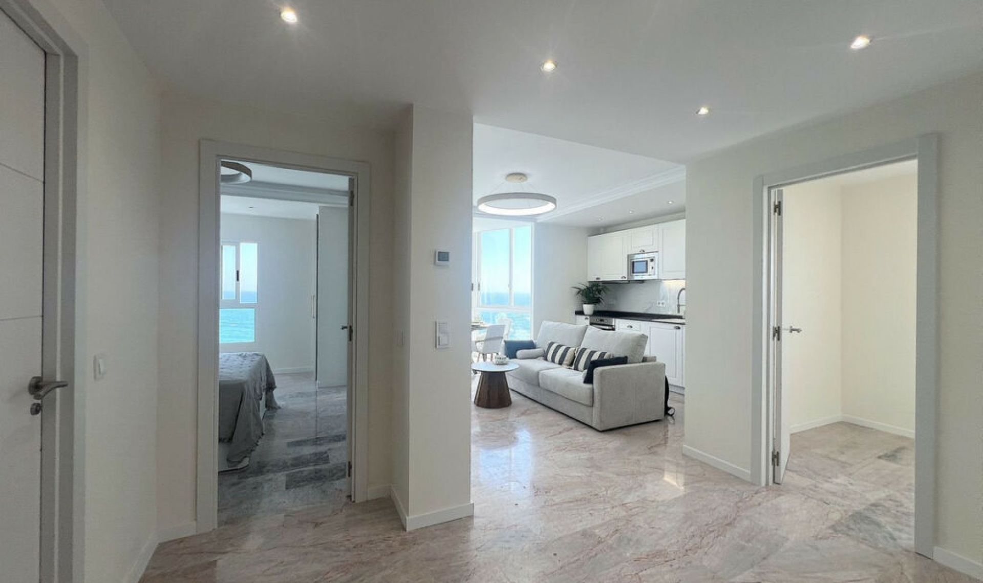 Resale - Apartment -
Calahonda