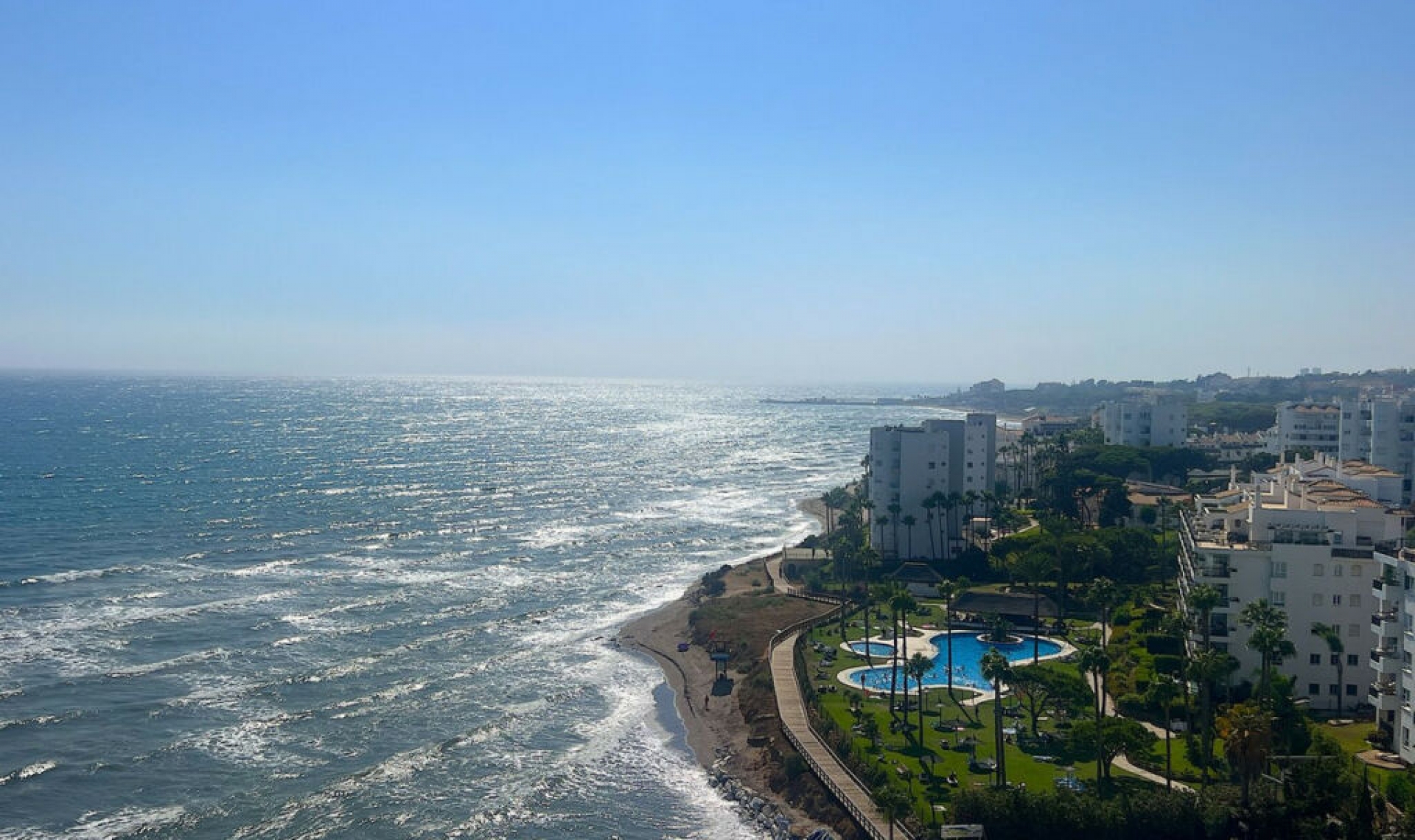 Resale - Apartment -
Calahonda