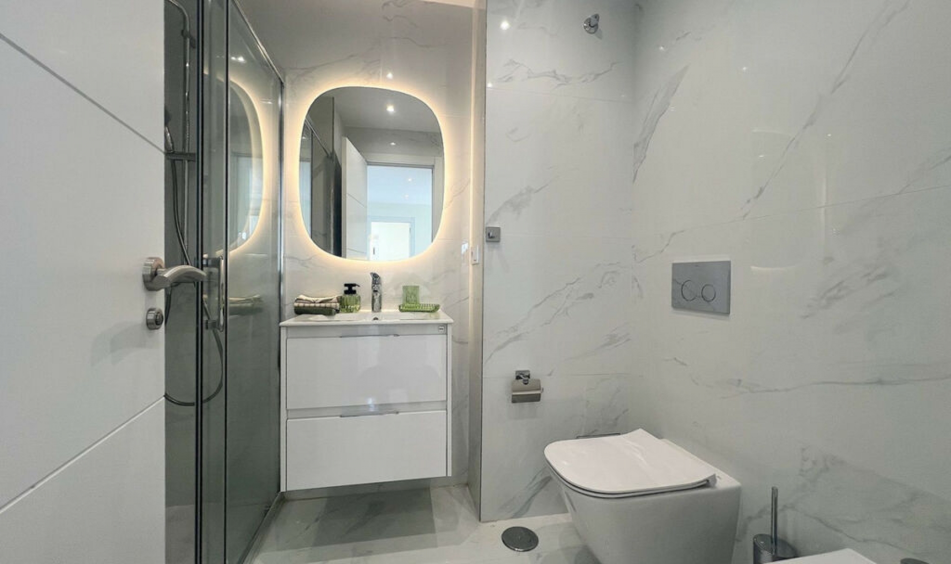 Resale - Apartment -
Calahonda