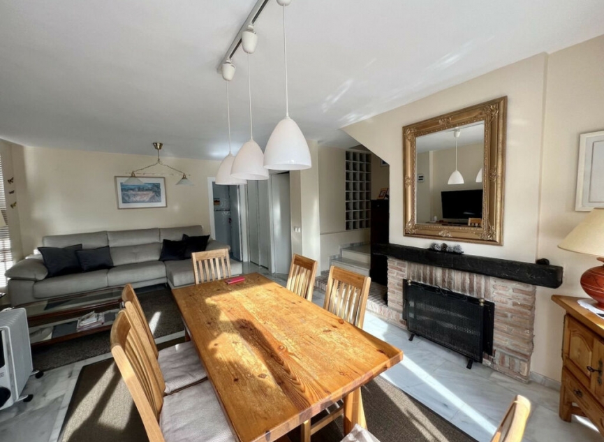 Resale - Apartment -
Calahonda