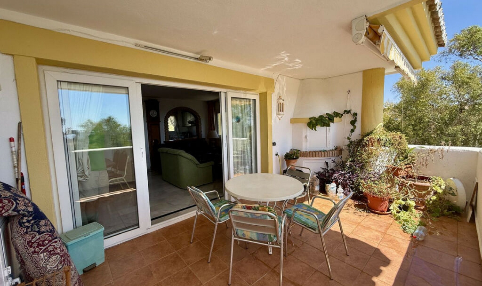 Resale - Apartment -
Calahonda