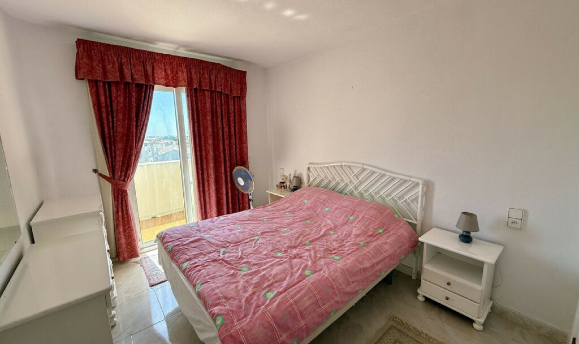 Resale - Apartment -
Calahonda