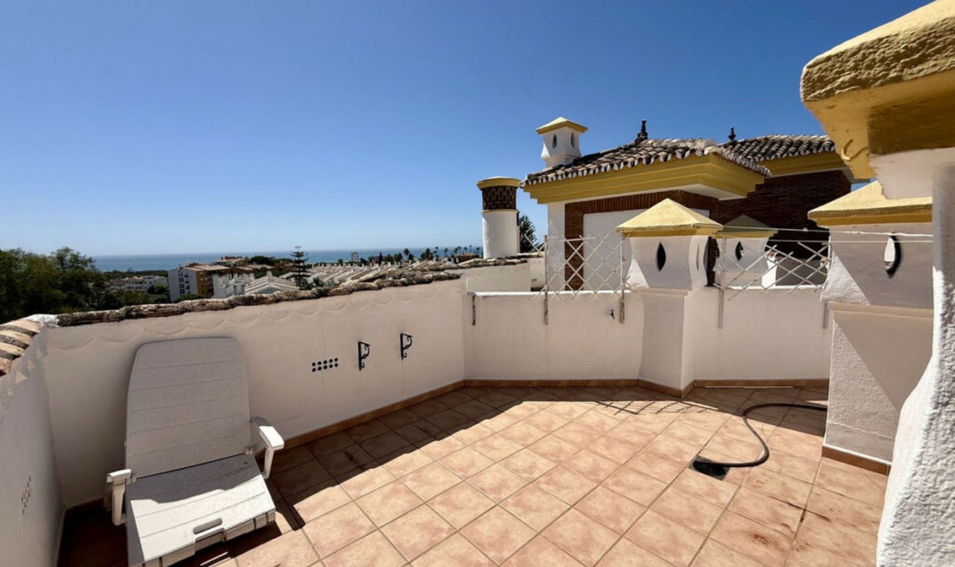 Resale - Apartment -
Calahonda