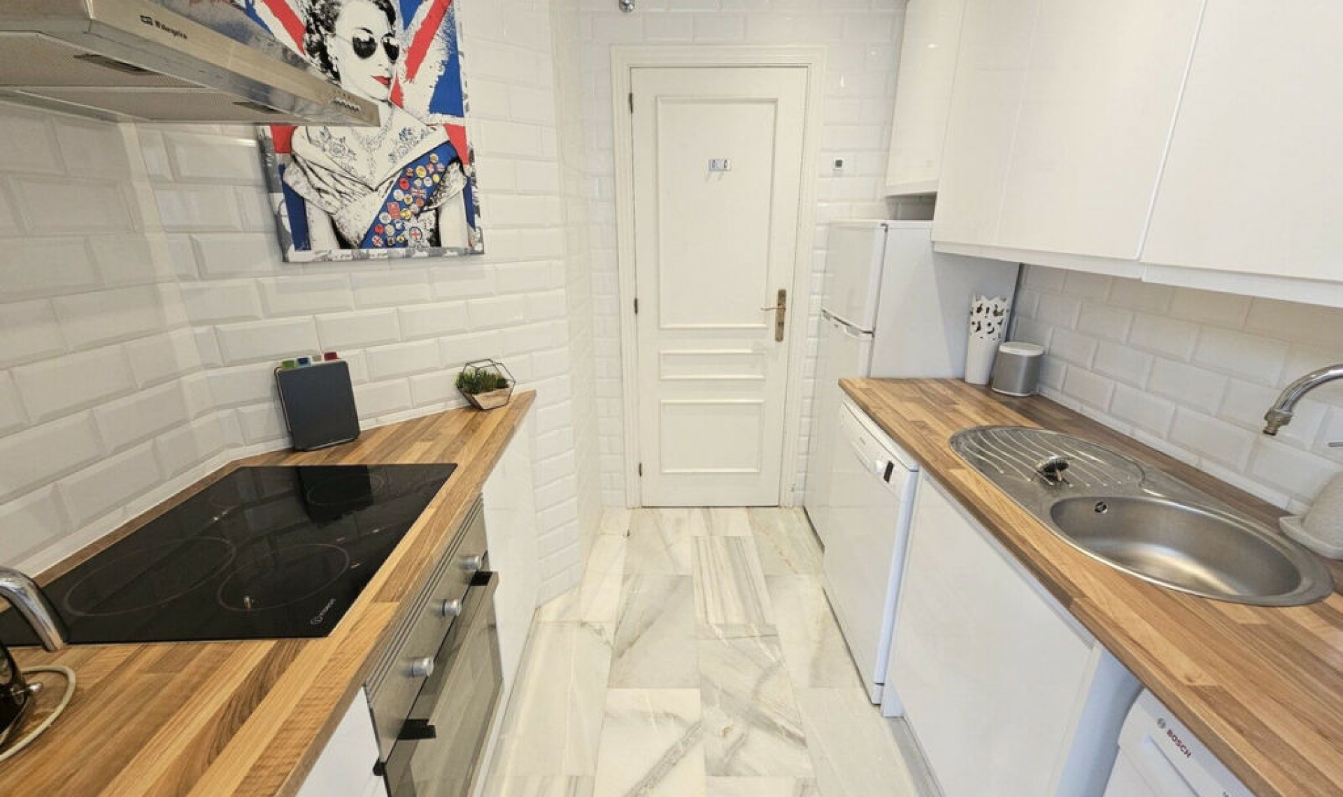 Resale - Apartment -
Calahonda