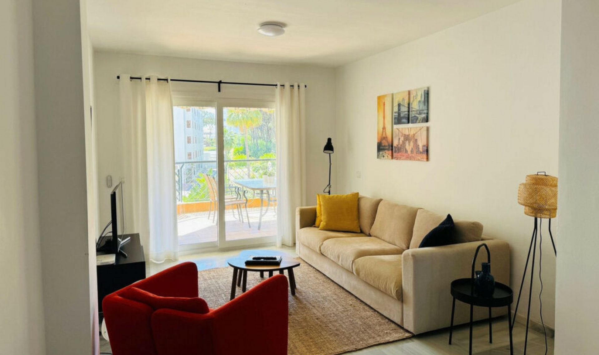 Resale - Apartment -
Calahonda