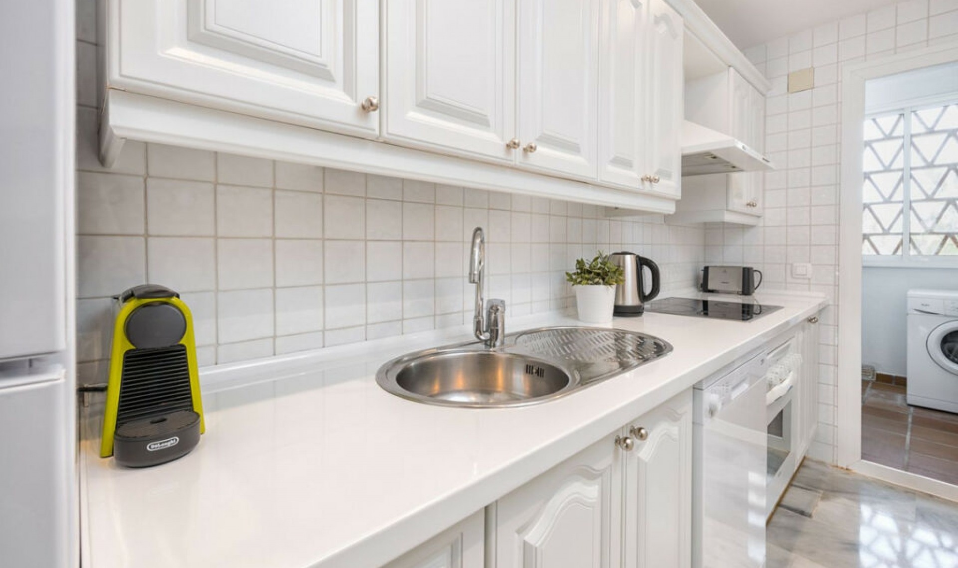 Resale - Apartment -
Calahonda