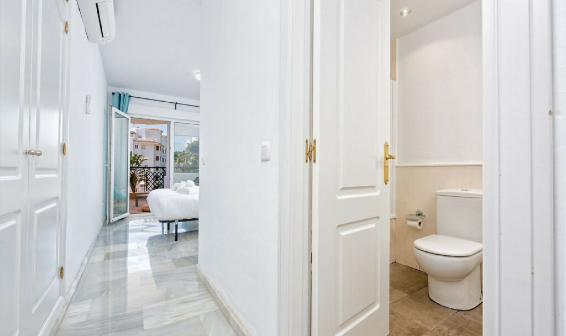 Resale - Apartment -
Calahonda