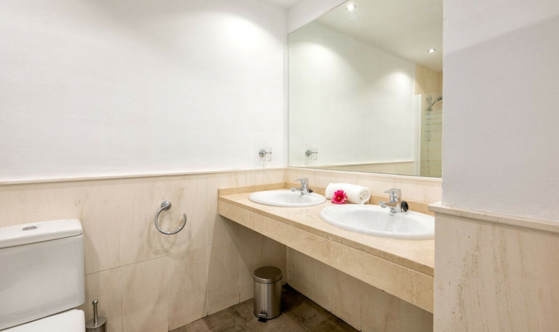 Resale - Apartment -
Calahonda