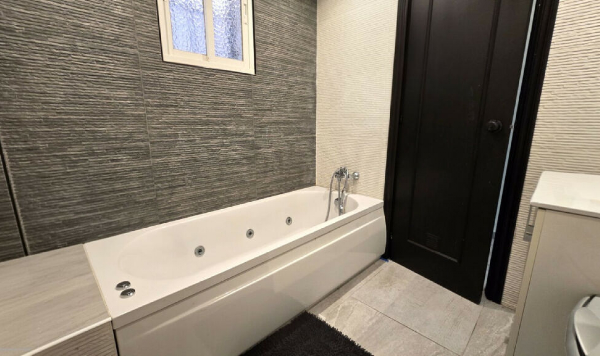 Resale - Apartment -
Calahonda