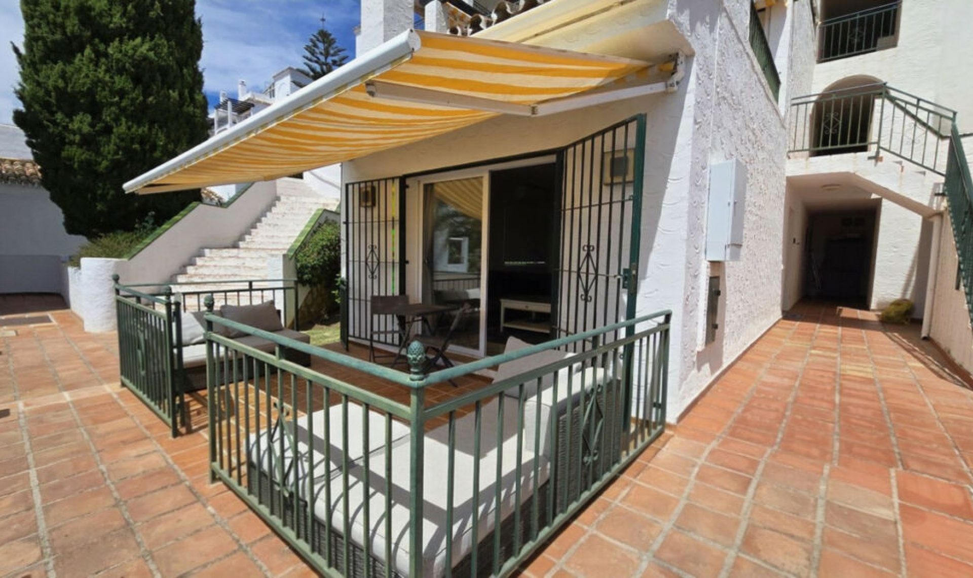 Resale - Apartment -
Calahonda