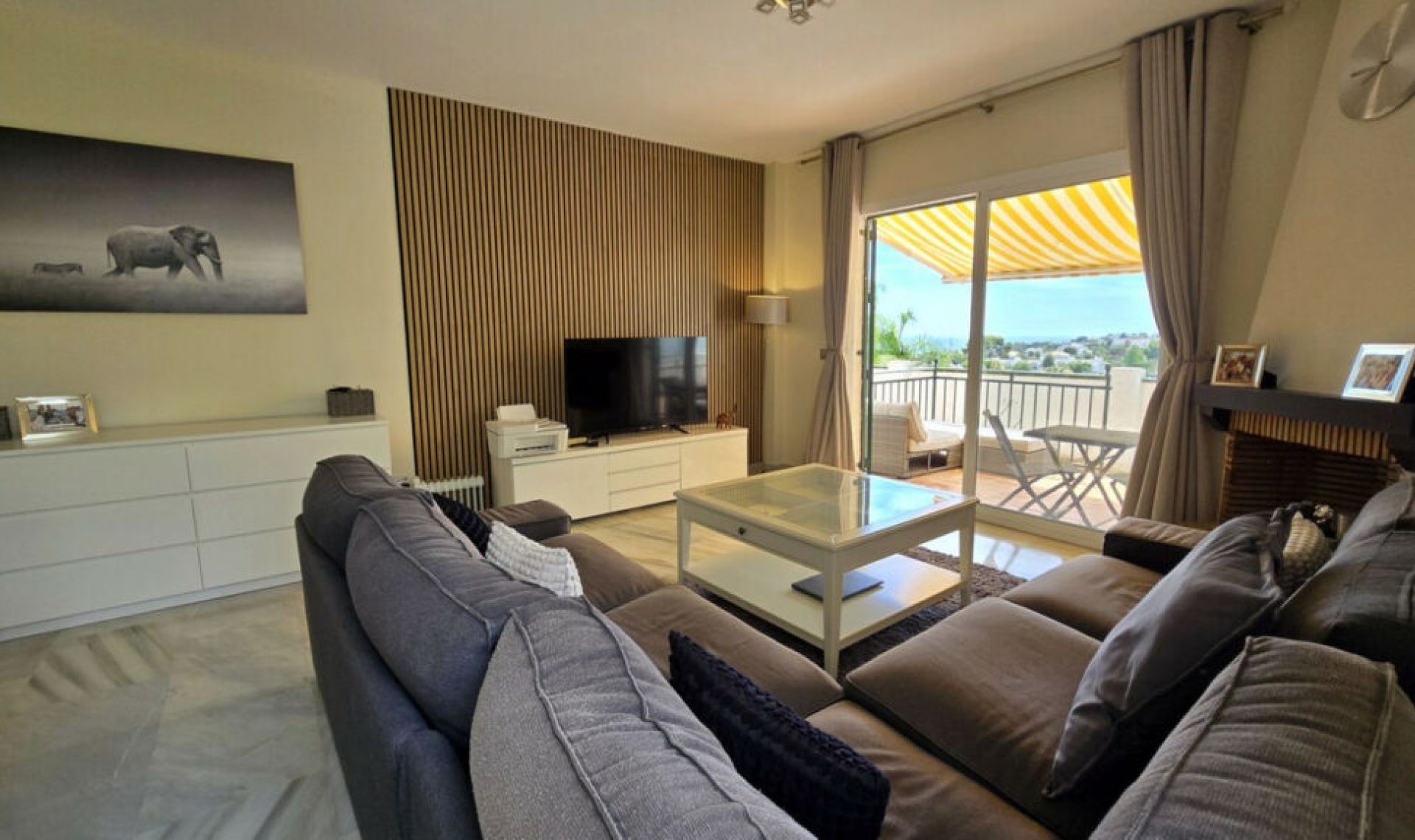 Resale - Apartment -
Calahonda