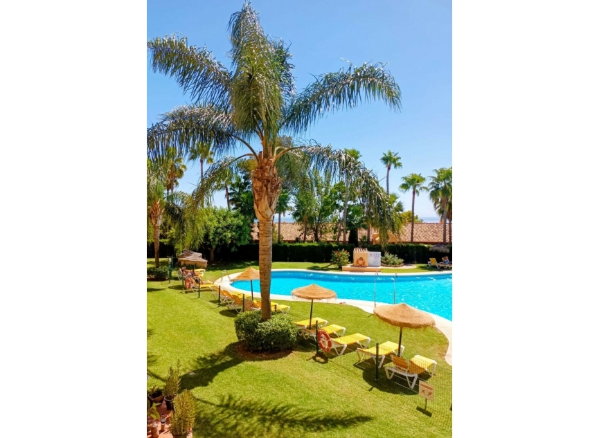 Resale - Apartment -
Calahonda