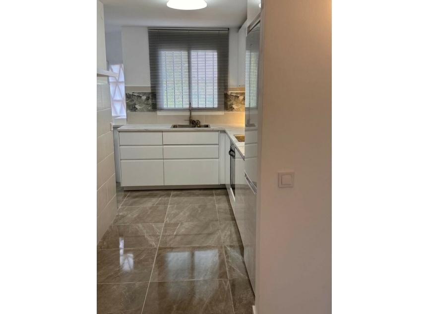 Resale - Apartment -
Calahonda