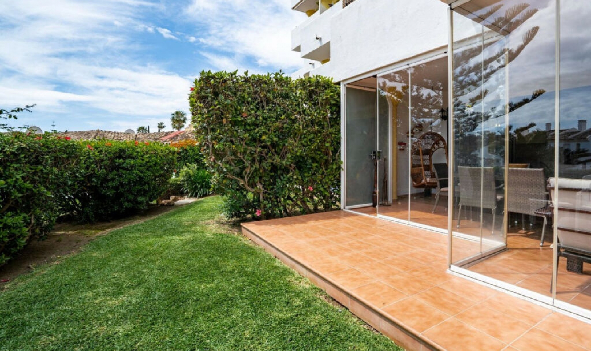 Resale - Apartment -
Calahonda