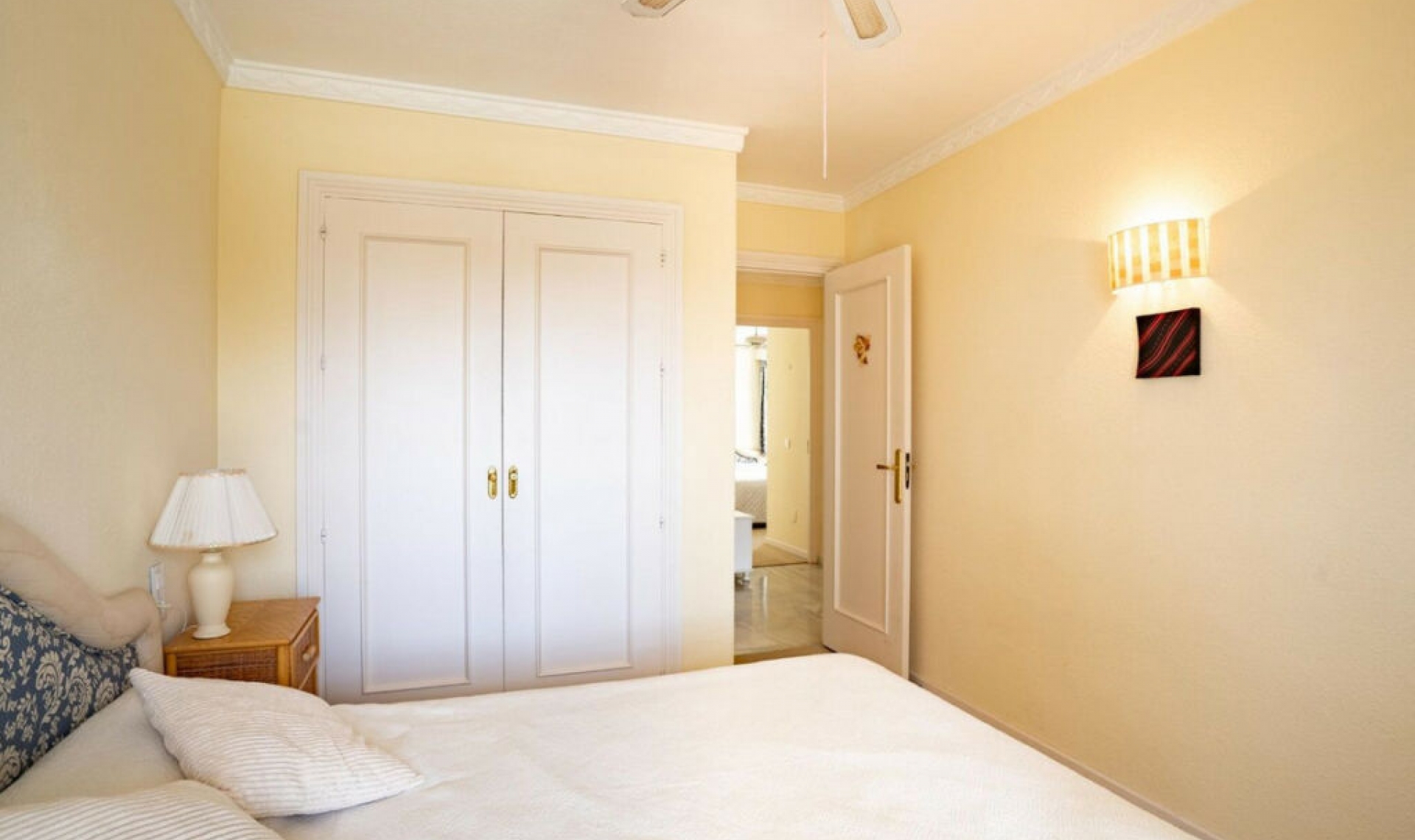 Resale - Apartment -
Calahonda