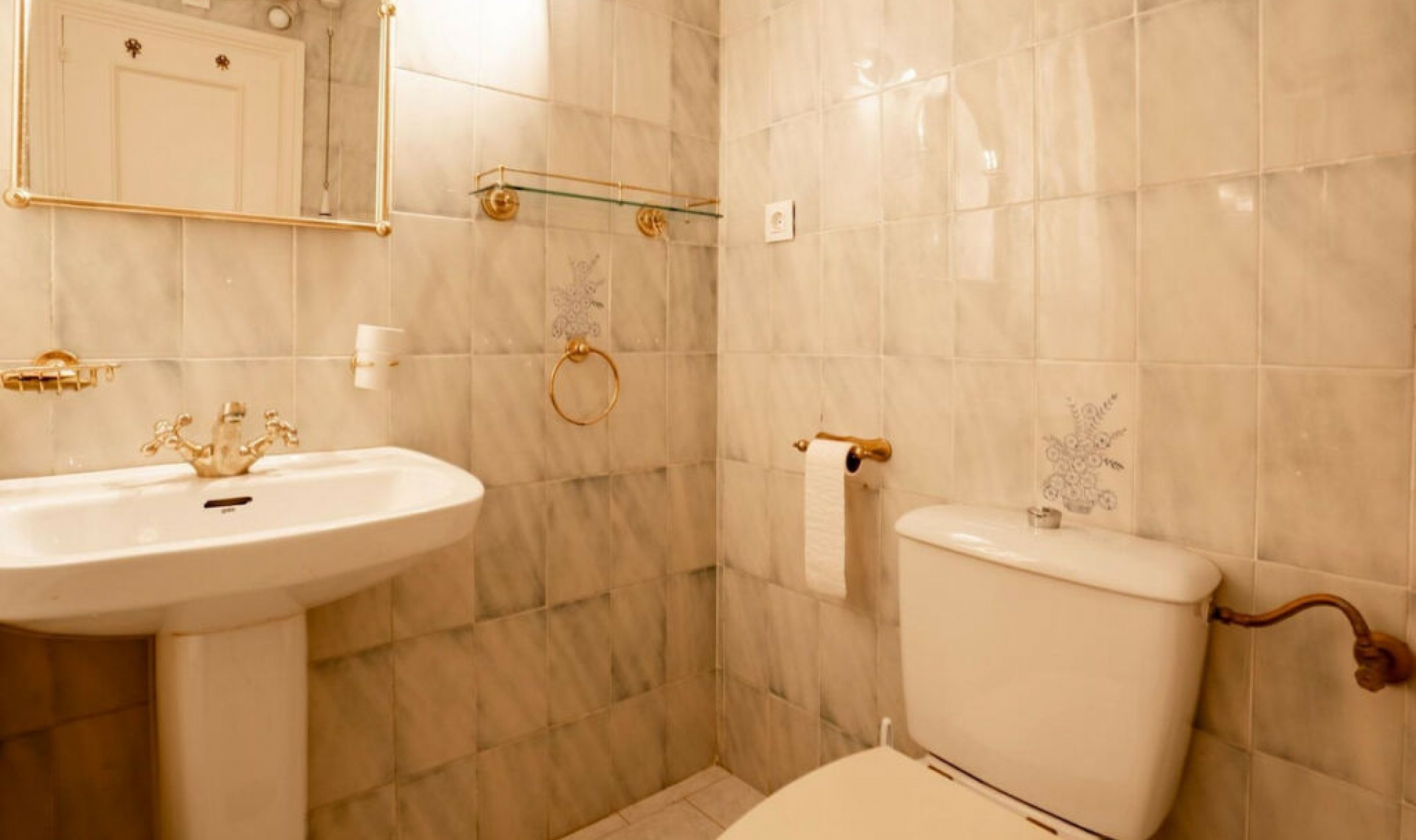 Resale - Apartment -
Calahonda